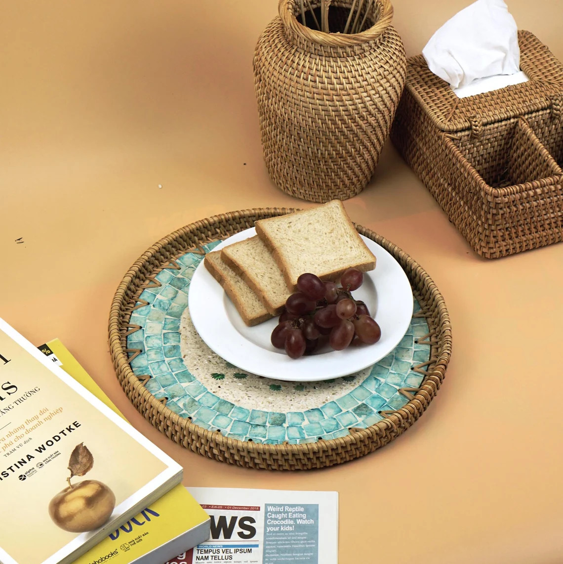 Mother Of Pearl Rattan Tray MD015