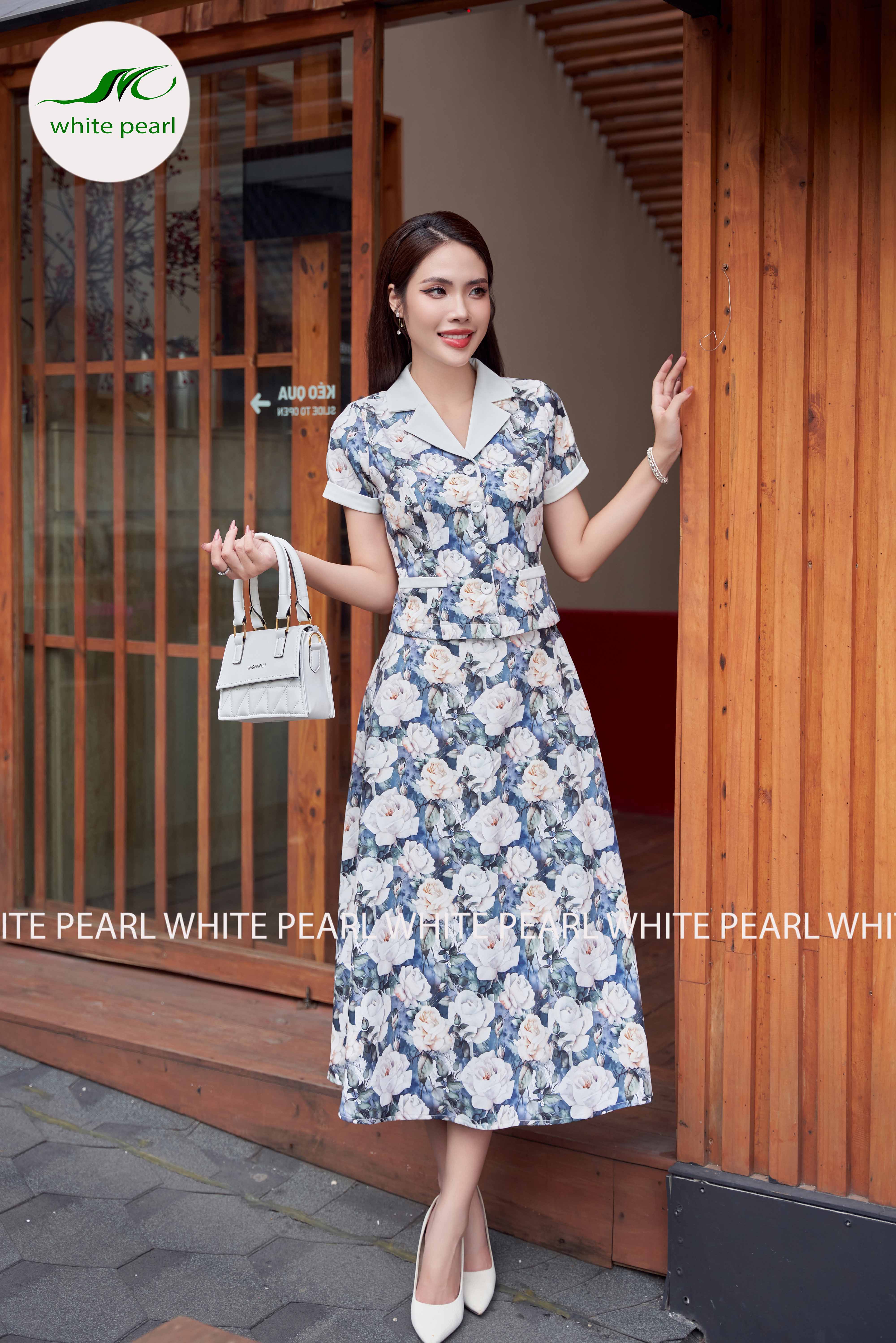 AKG cổ 2 ve phối + CV xoà dài Hoa hồng 3D