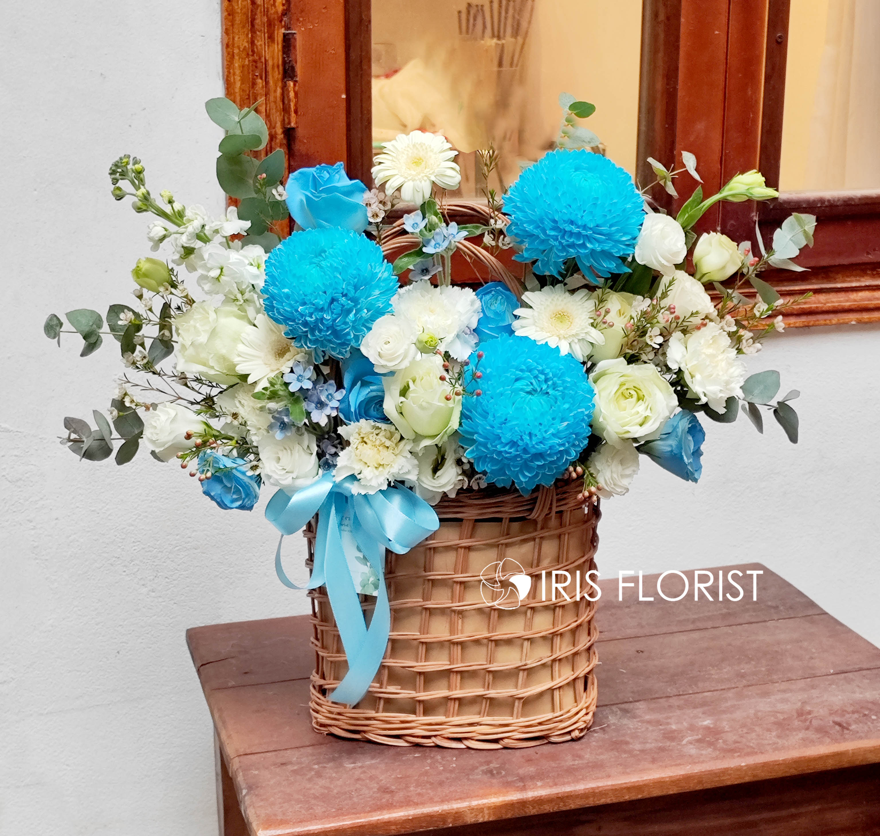 Giỏ hoa Cúc mẫu đơn xanh mix