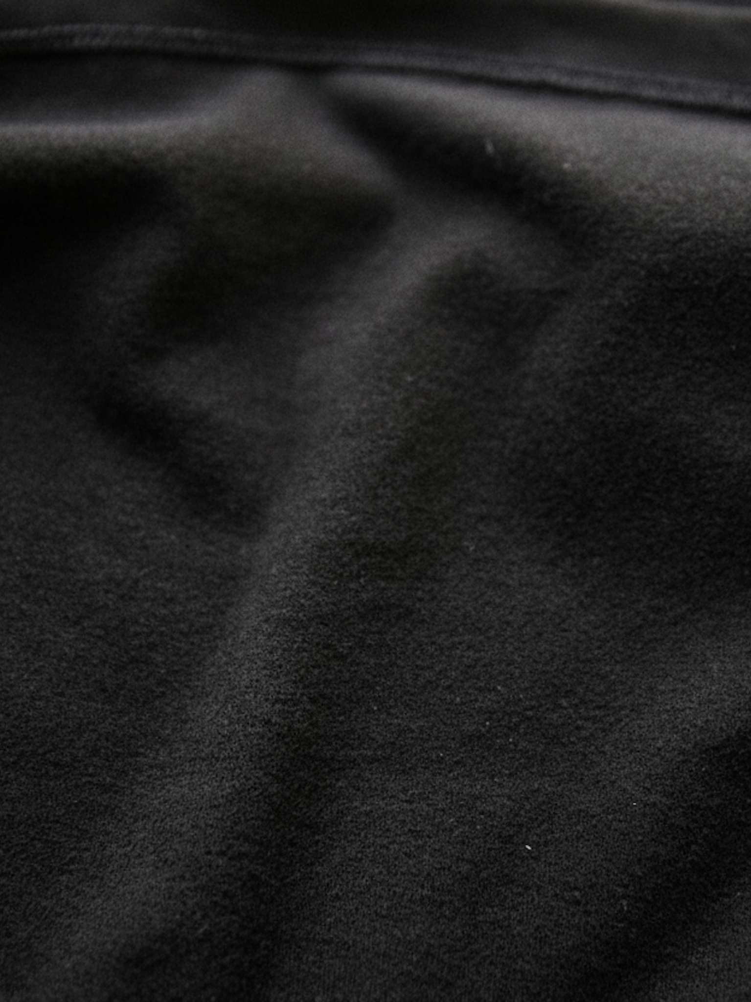 Áo giữ nhiệt bé trai màu đen có lớp lót lông mỏng_thumbnail_3