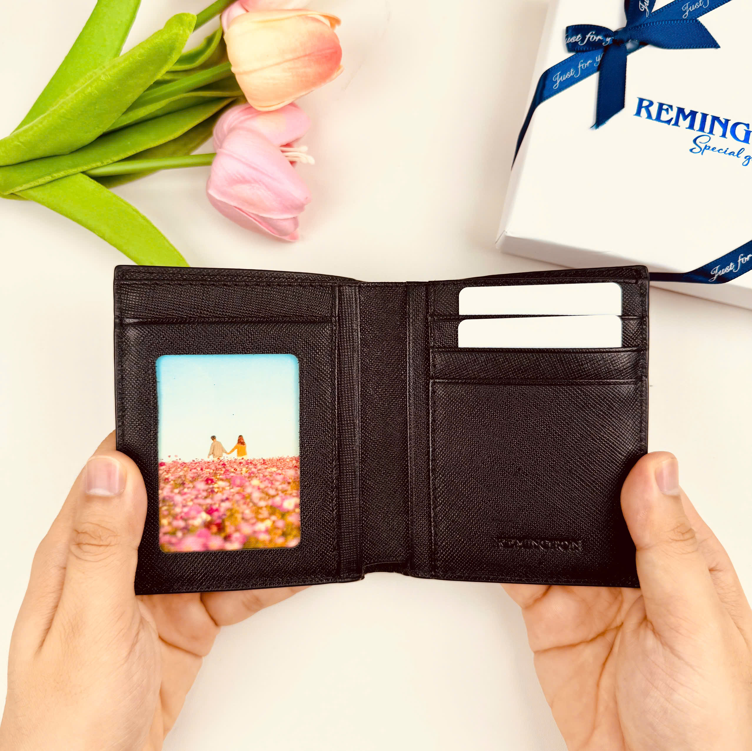 [ Fullbox đã gói quà ] Ví nam khắc tên theo yêu cầu Remington - Cosmos đứng fullbox miễn phí in 3 ảnh và tặng kèm hộp, túi giấy làm quà tặng_thumbnail_7