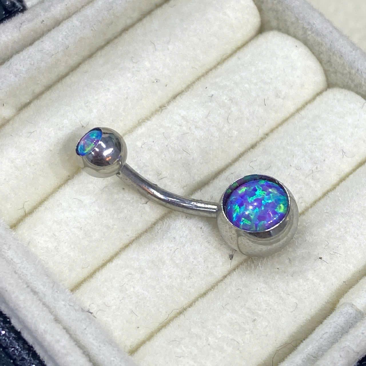 Rốn opal tím.