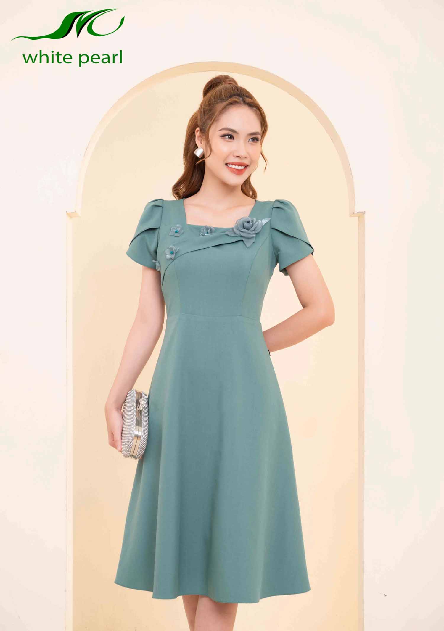 Váy công sở cao cấp VDTT23-025 Váy cổ vuông thời trang White Pearl_thumbnail_7