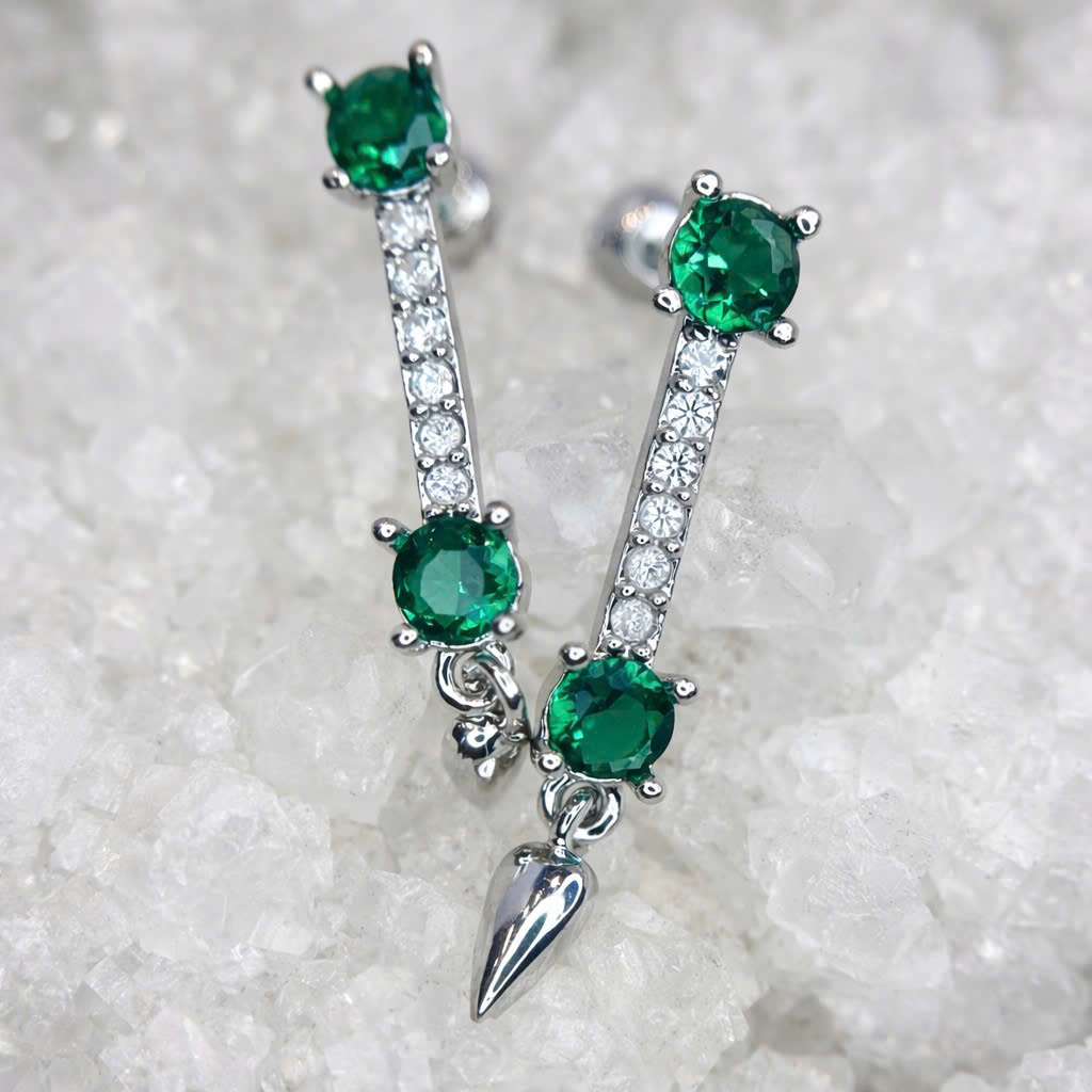 Khuyên kiểu 2 đầu đá xanh lá thanh dài rơi dẹt_thumbnail_3