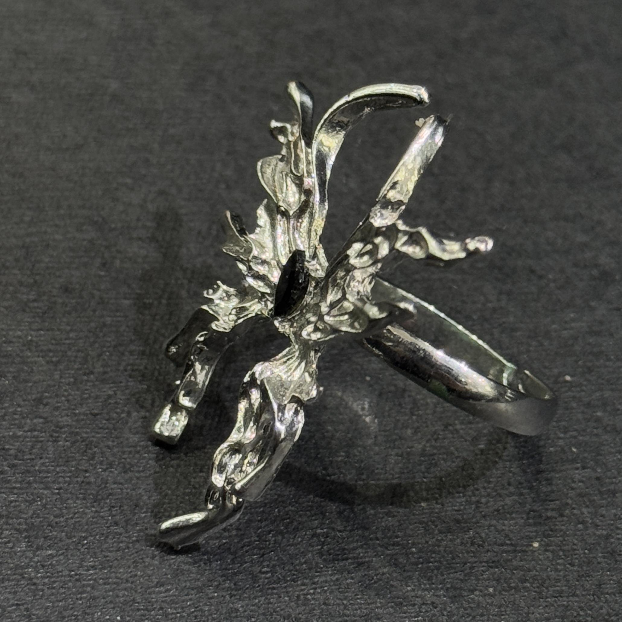 Nhẫn kiểu bướm kim cương đen._thumbnail_1