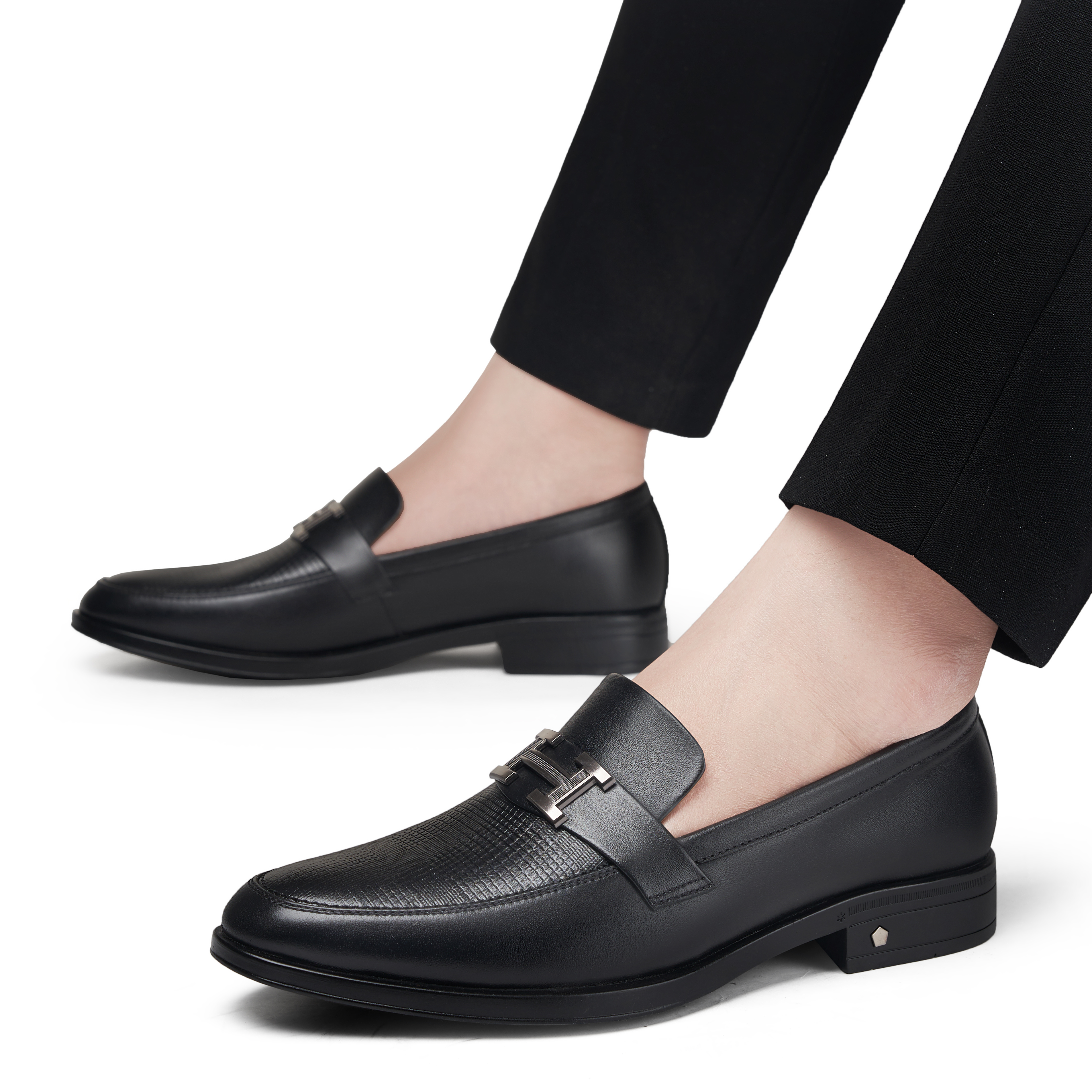 TM-GT557_thumbnail_13