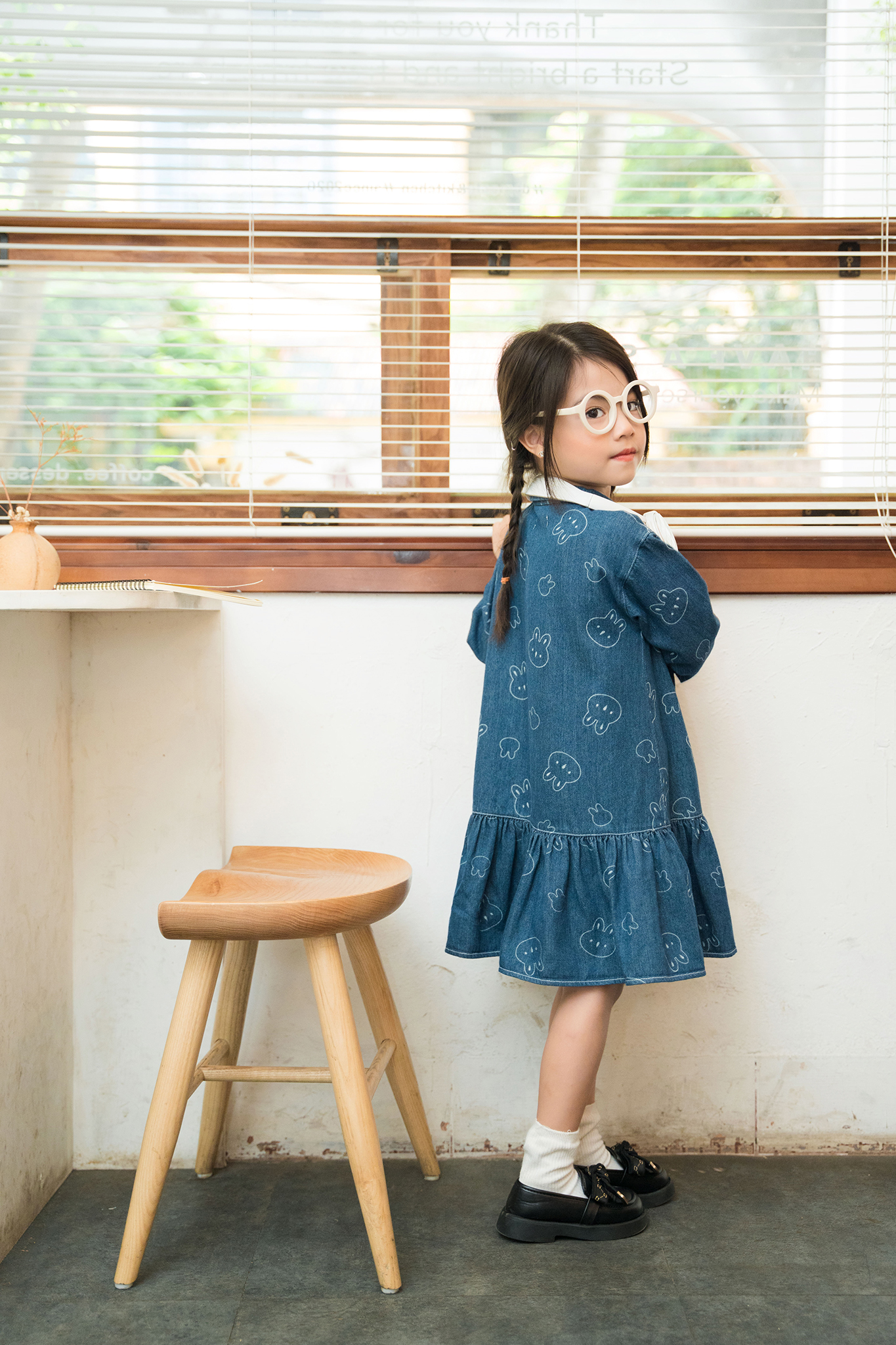 Váy sơ mi jean phối bèo đuôi cá_thumbnail_2