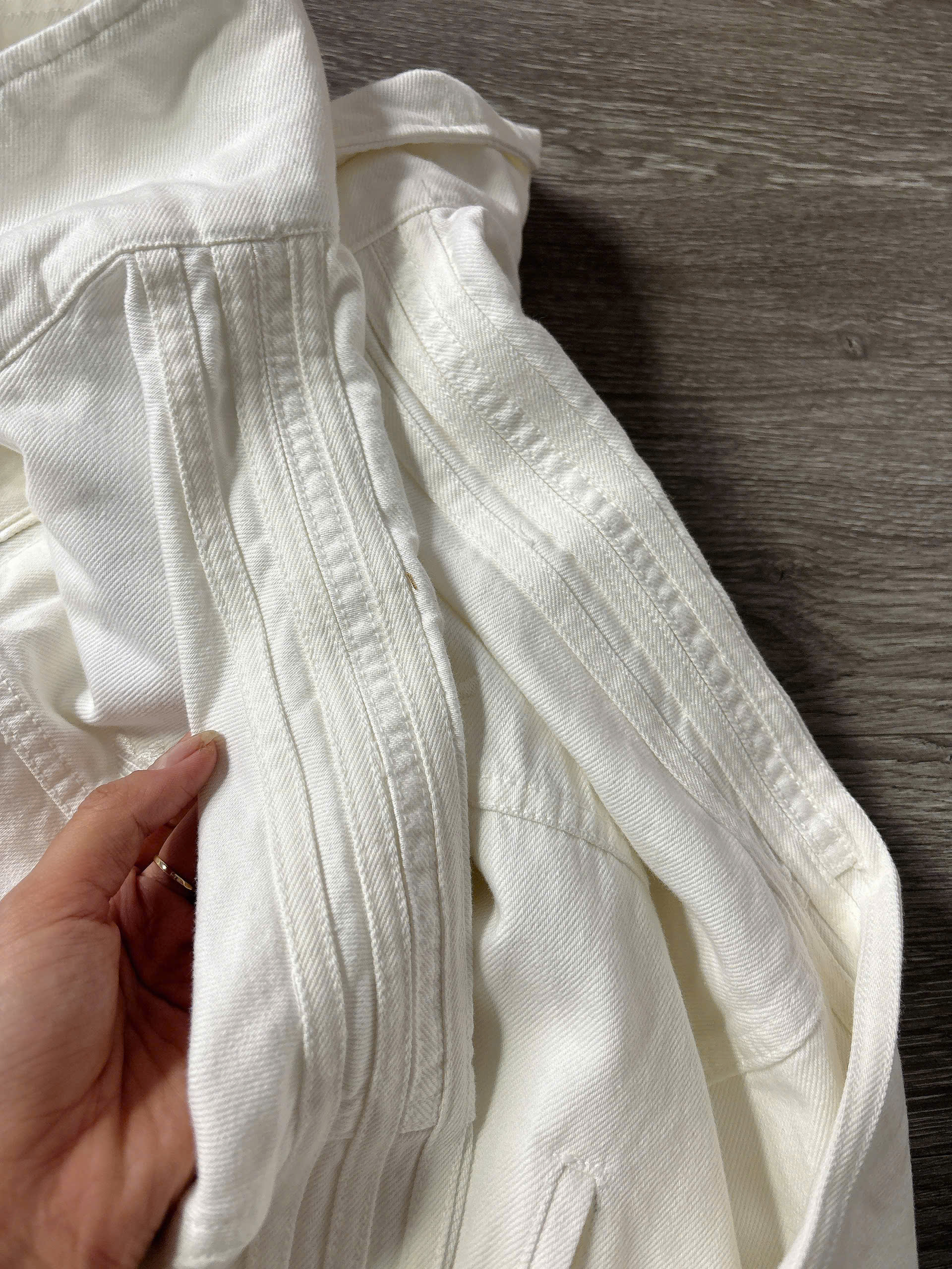 A852 ÁO KHOÁC JEAN TRẮNG_thumbnail_5