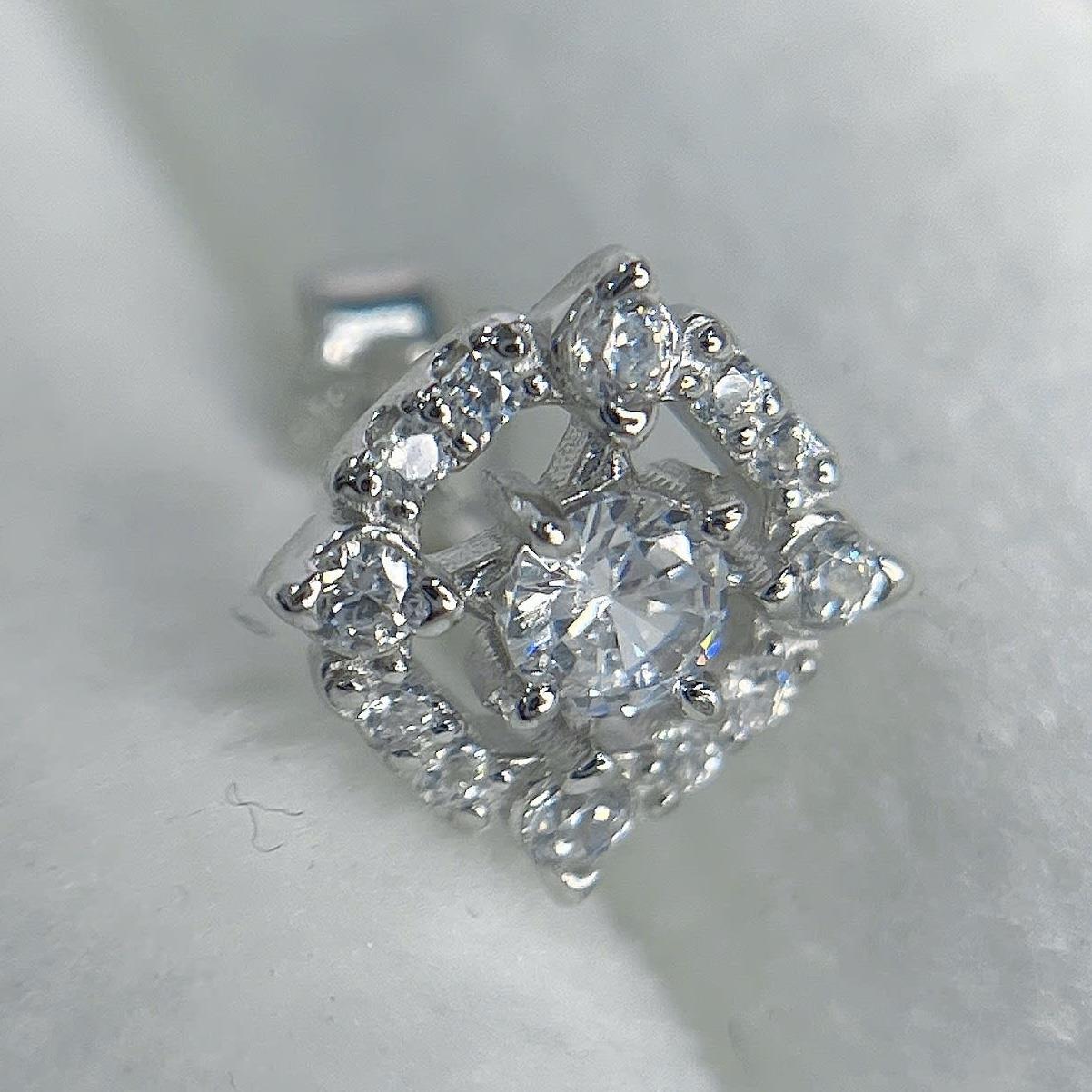 Khuyên kiểu bạc đá lồng mạ điện