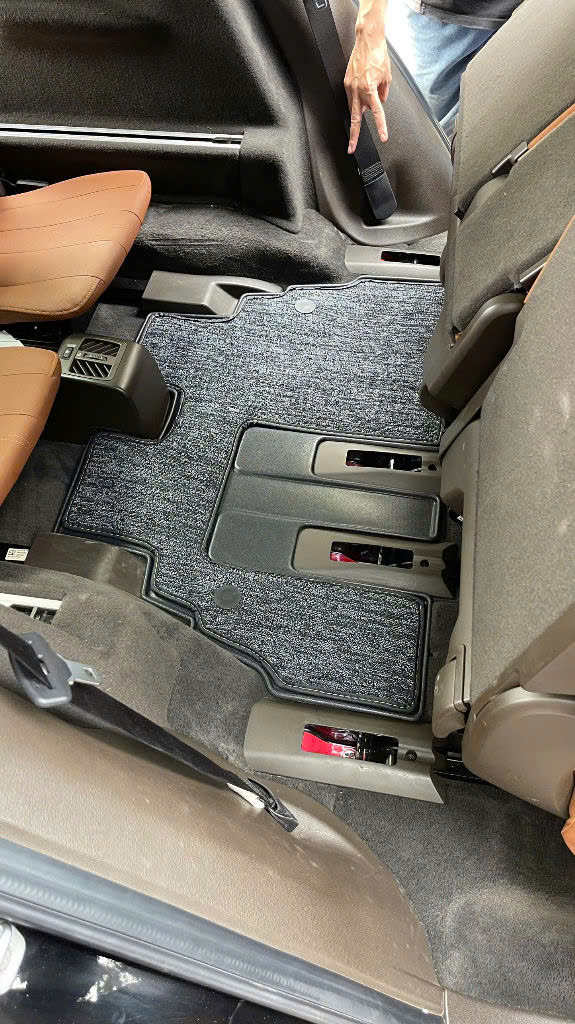 Thảm Lót Sàn Ô Tô Nhựa Đúc TPE Vinfast Lux SA_thumbnail_3