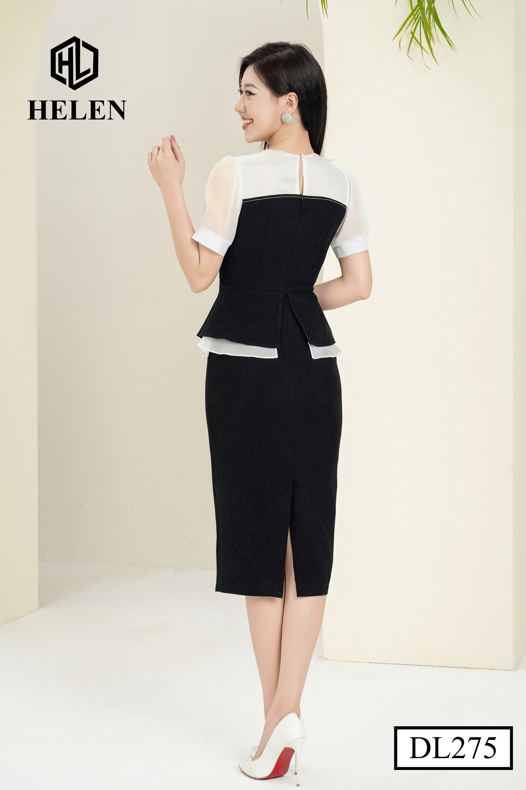 Đầm ôm peplum đen phối kem đính hoa ngực DL275