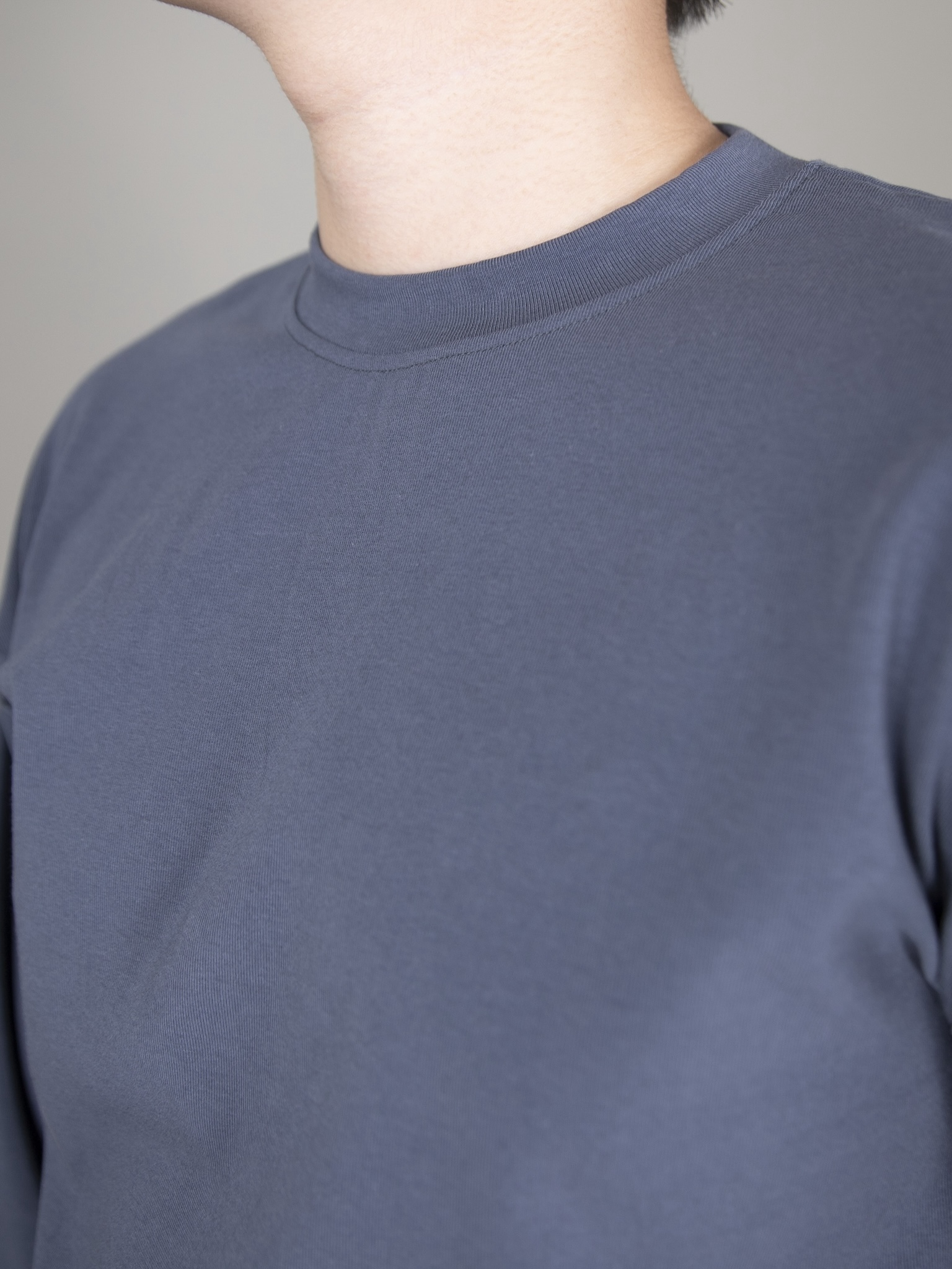 Áo giữ nhiệt màu xanh chì_thumbnail_3