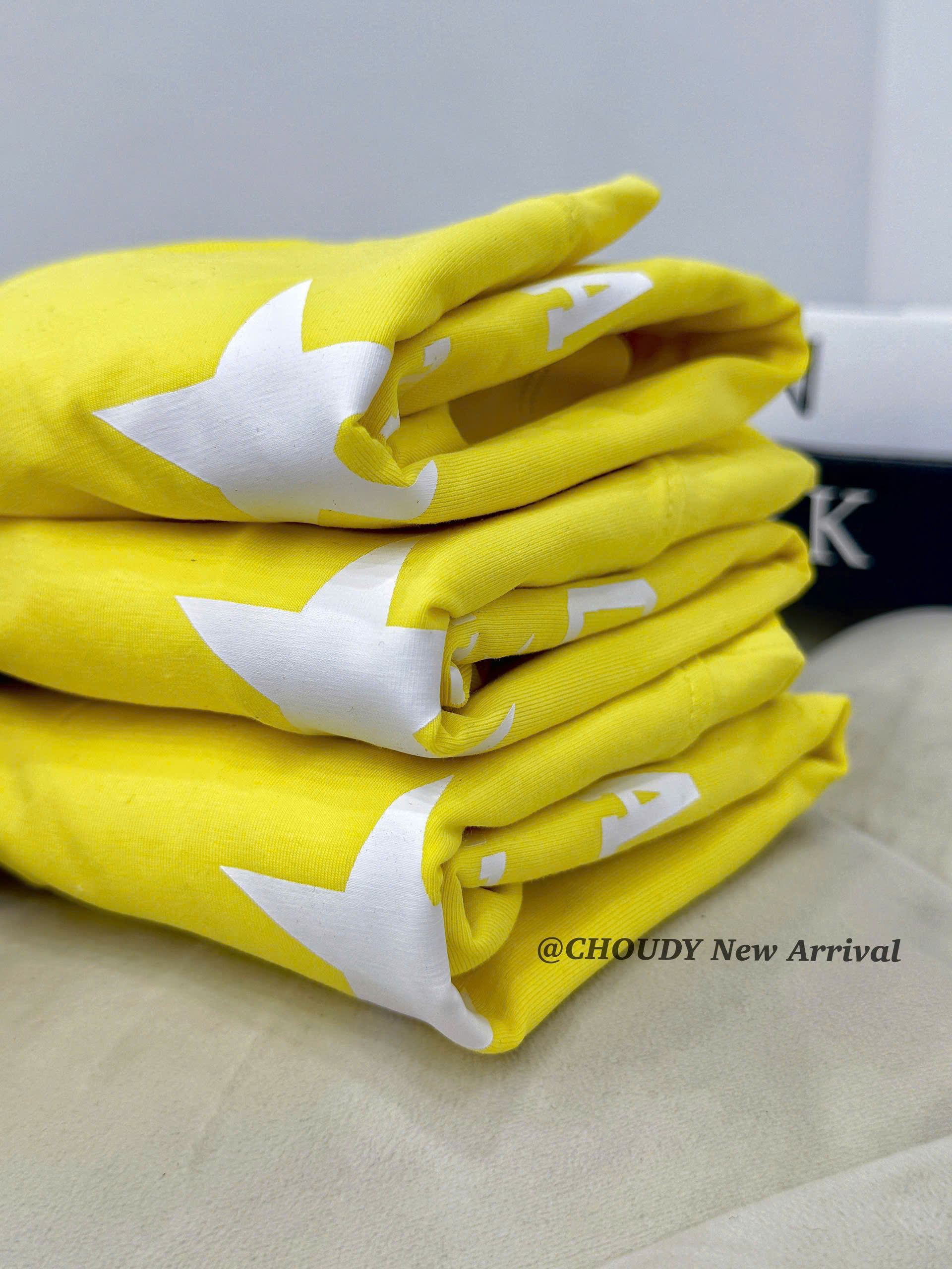 U566 ÁO THUN TAY DÀI VÀNG_thumbnail_2