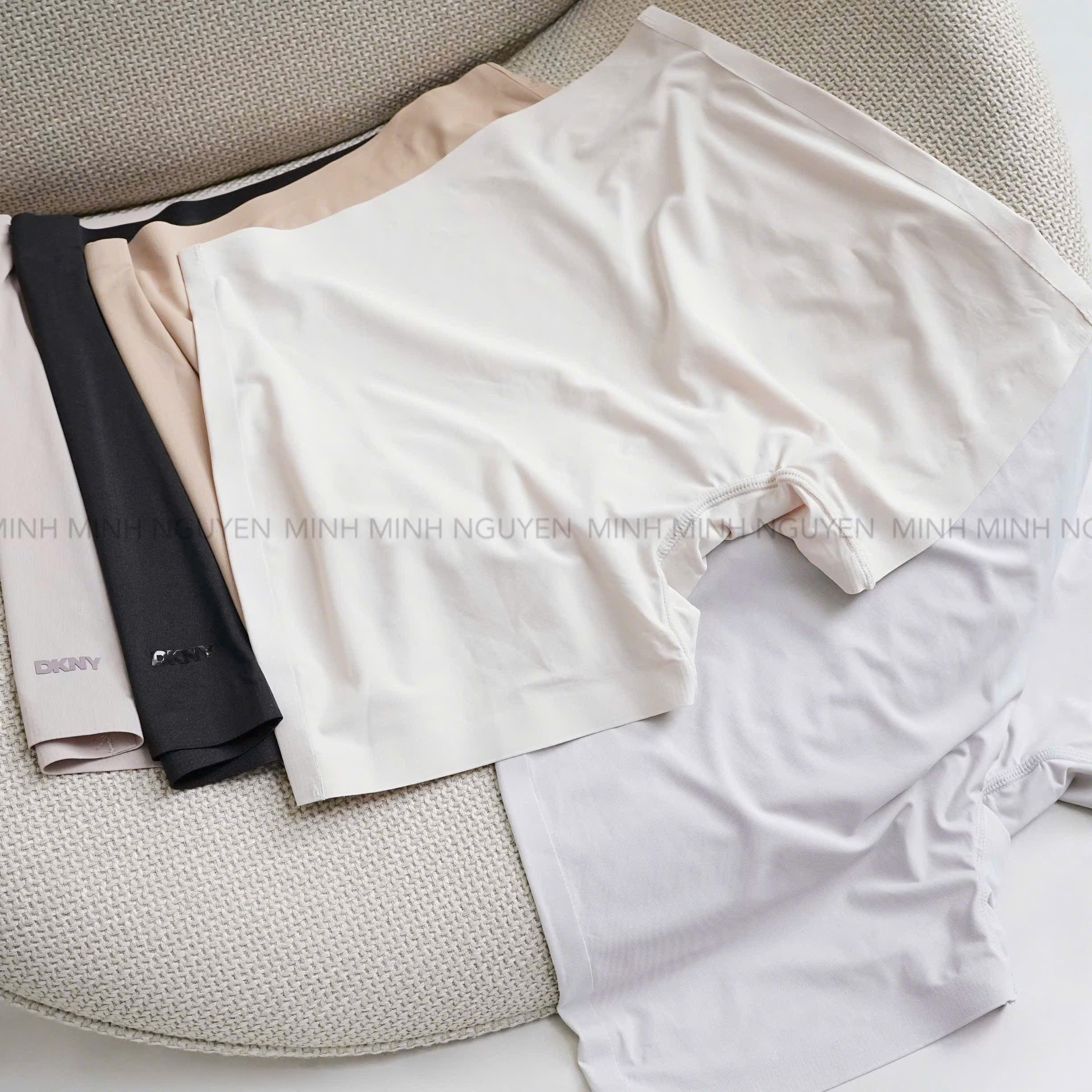 SET CHIP DKNY_thumbnail_2