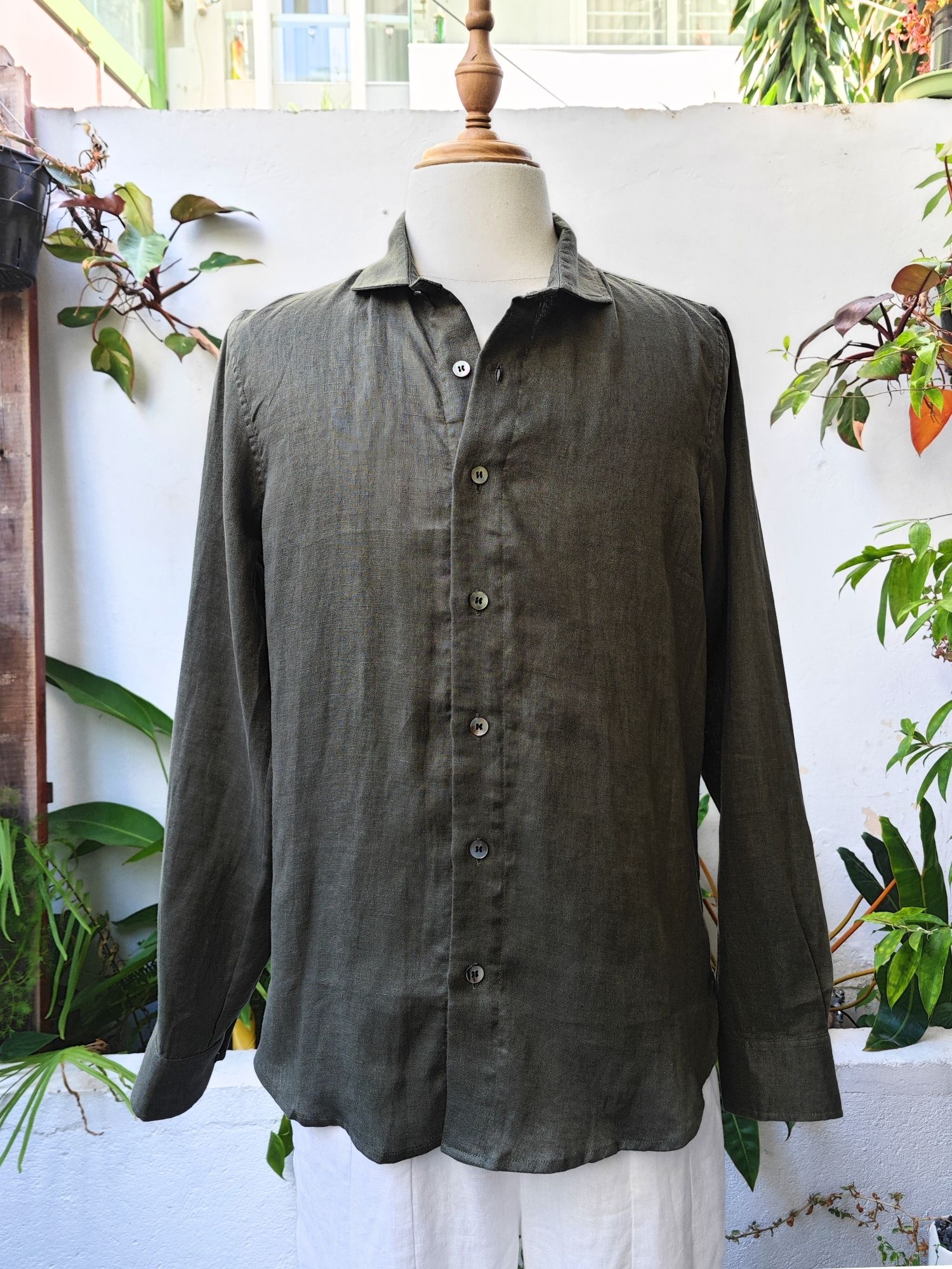 Sơ mi 100% linen tay dài cổ kiểu Ý