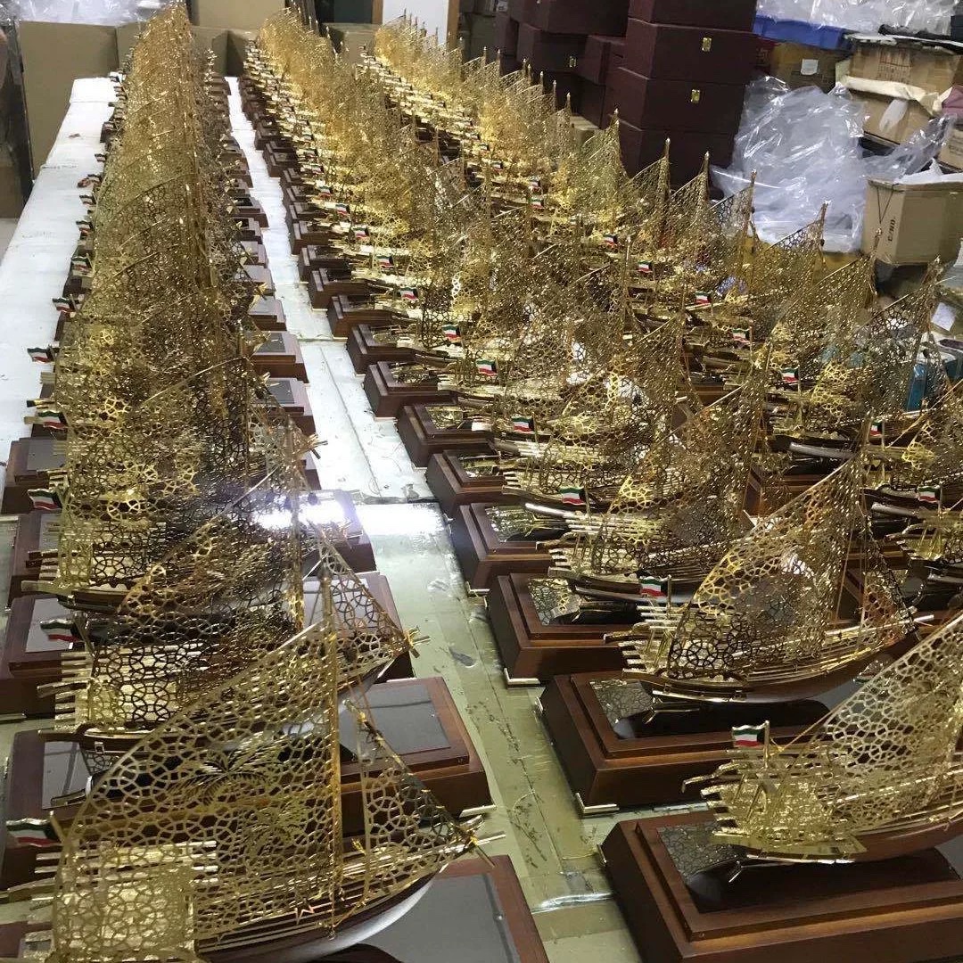 Qùa tặng thuyền mô hình thuận buồm xuôi gió  mạ vàng cao cấp _thumbnail_0