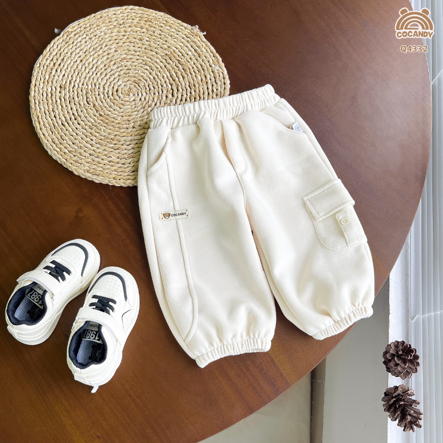 Quần dài BE phối 1 túi ốp sườn logo COCANDY_thumbnail_1