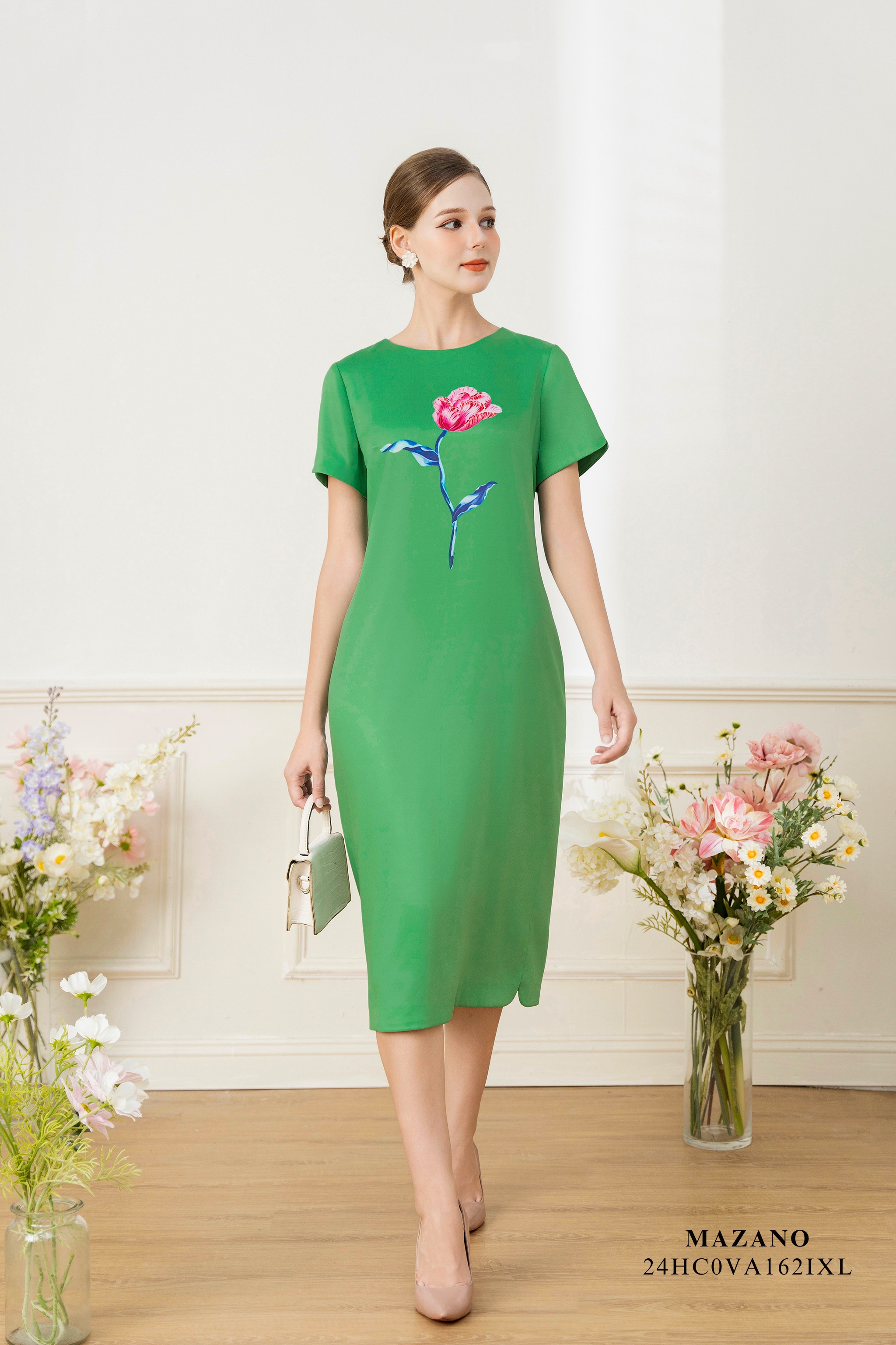 Đầm Suông Vải Thô mặt lụa Hoạ tiết hoa bố cục  Cổ tròn Tay ngắn Dài ngang bắp chân_thumbnail_1