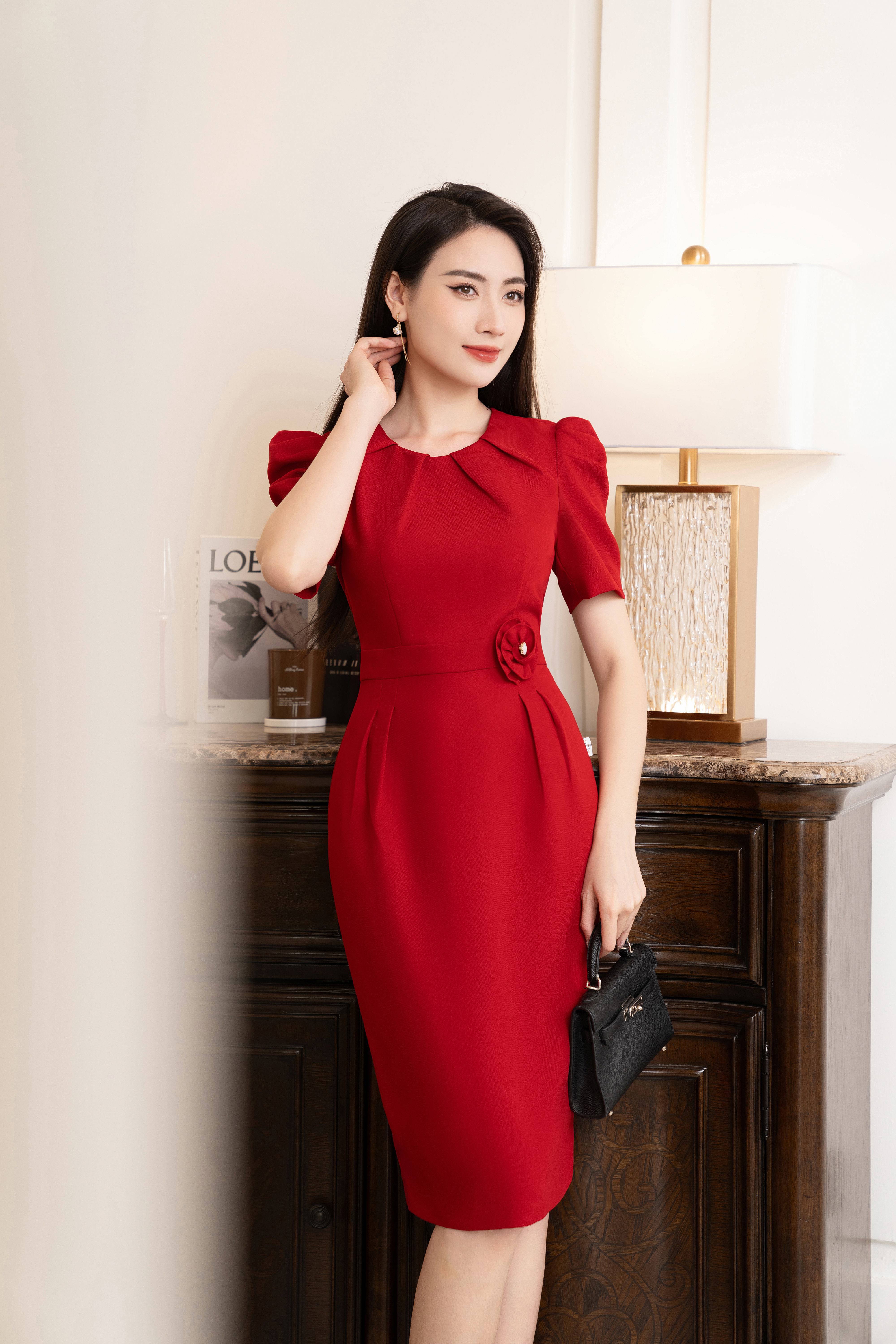 Đầm ôm đỏ 1 màu đính hoa eo_thumbnail_0