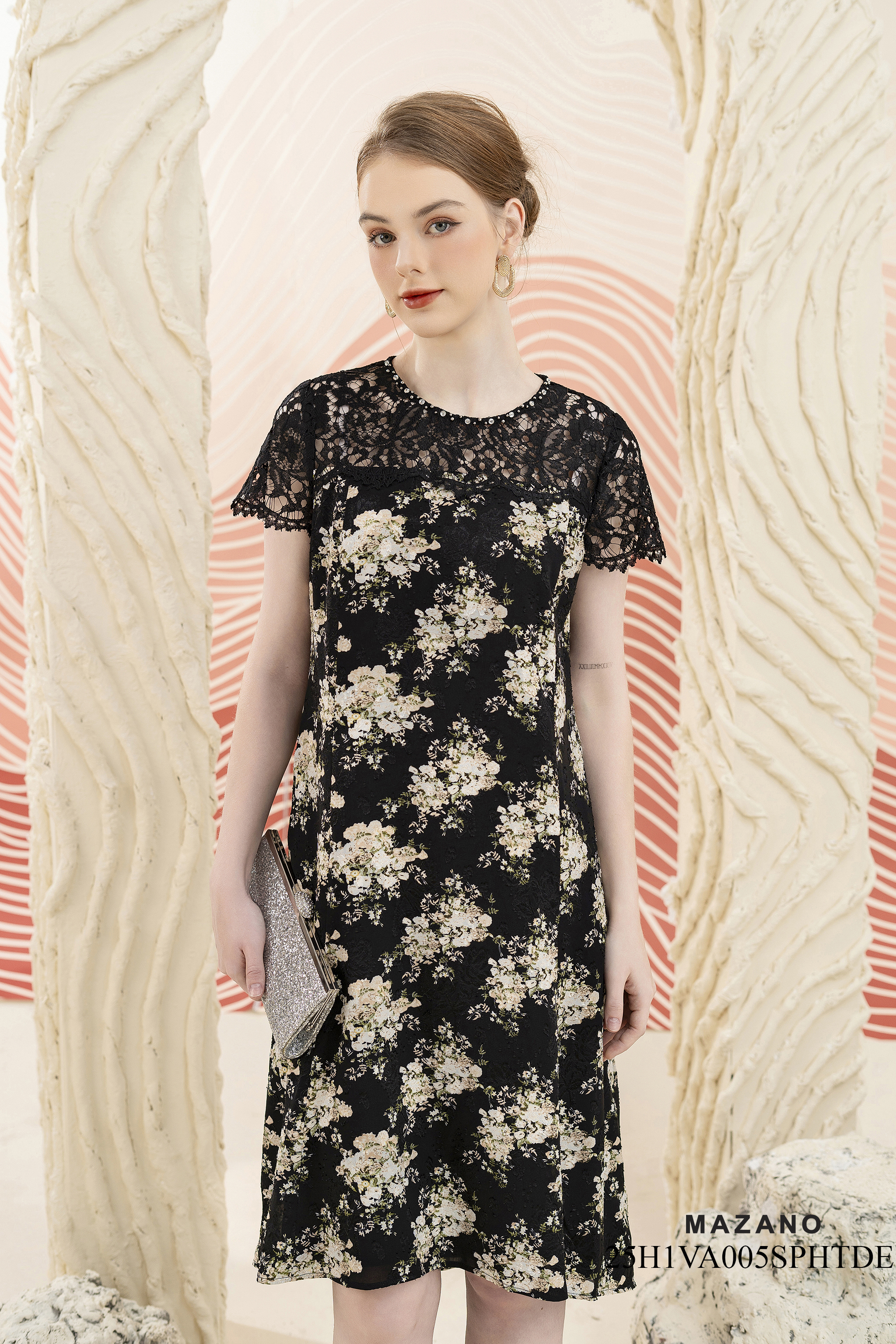 Váy Đầm Suông Vải voan phối ren Đính đá thủ công Cổ tròn Tay ngắn Dài qua gối_thumbnail_1