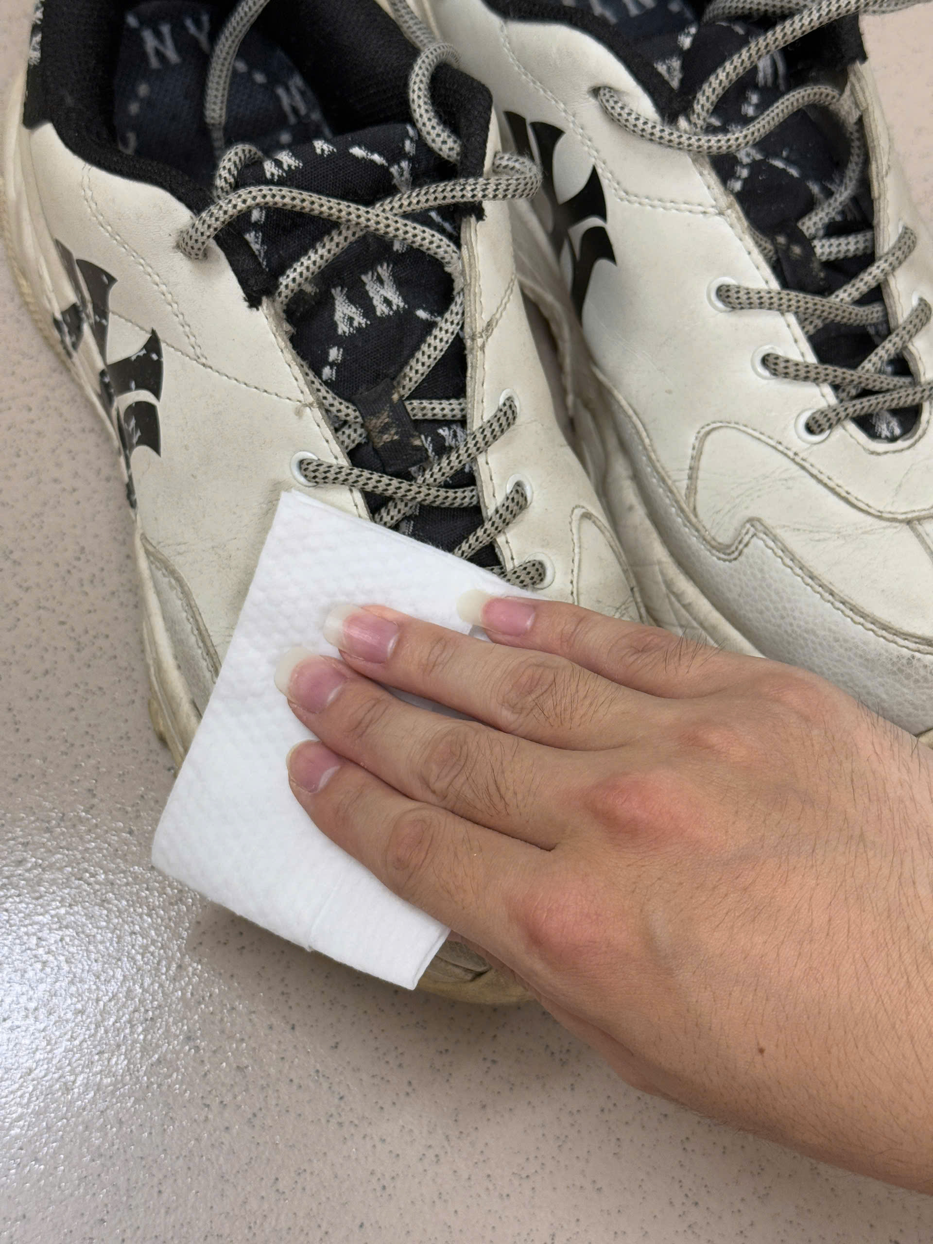 Gói 20 tờ Giấy Uớt Làm Sạch Giày Da - Sneaker Life-do_thumbnail_9