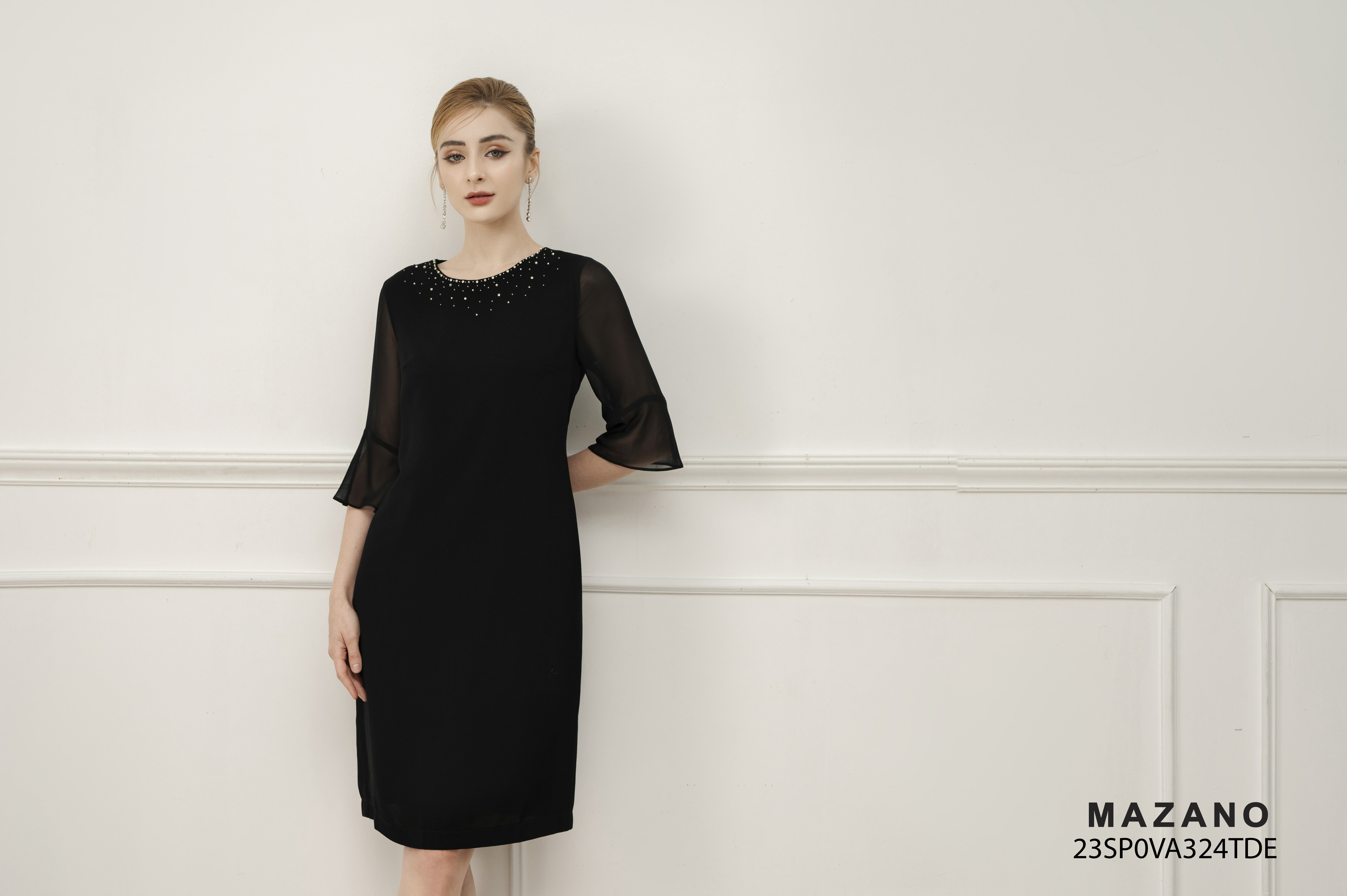 Đầm Suông Tay Lỡ Đính Đá Sang Trọng_thumbnail_2