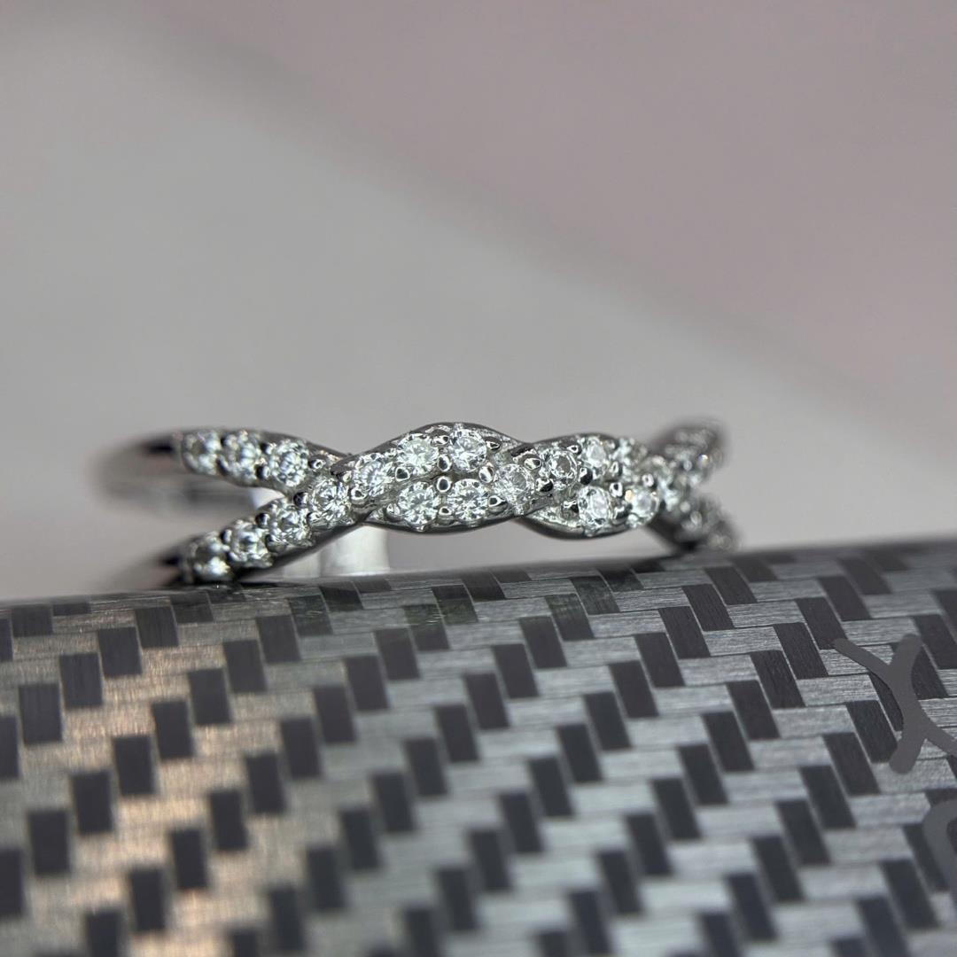 Nhẫn bạc xoắn kim cương size 6._thumbnail_3