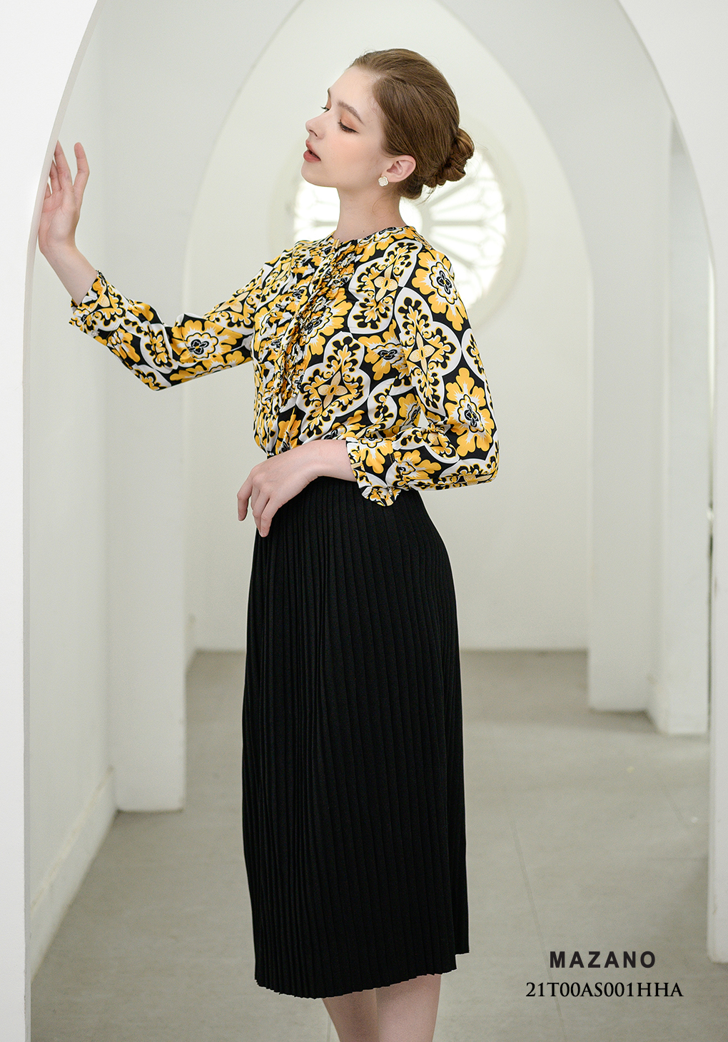 Áo sơ mi họa tiết cổ tròn bèo rủ_thumbnail_3