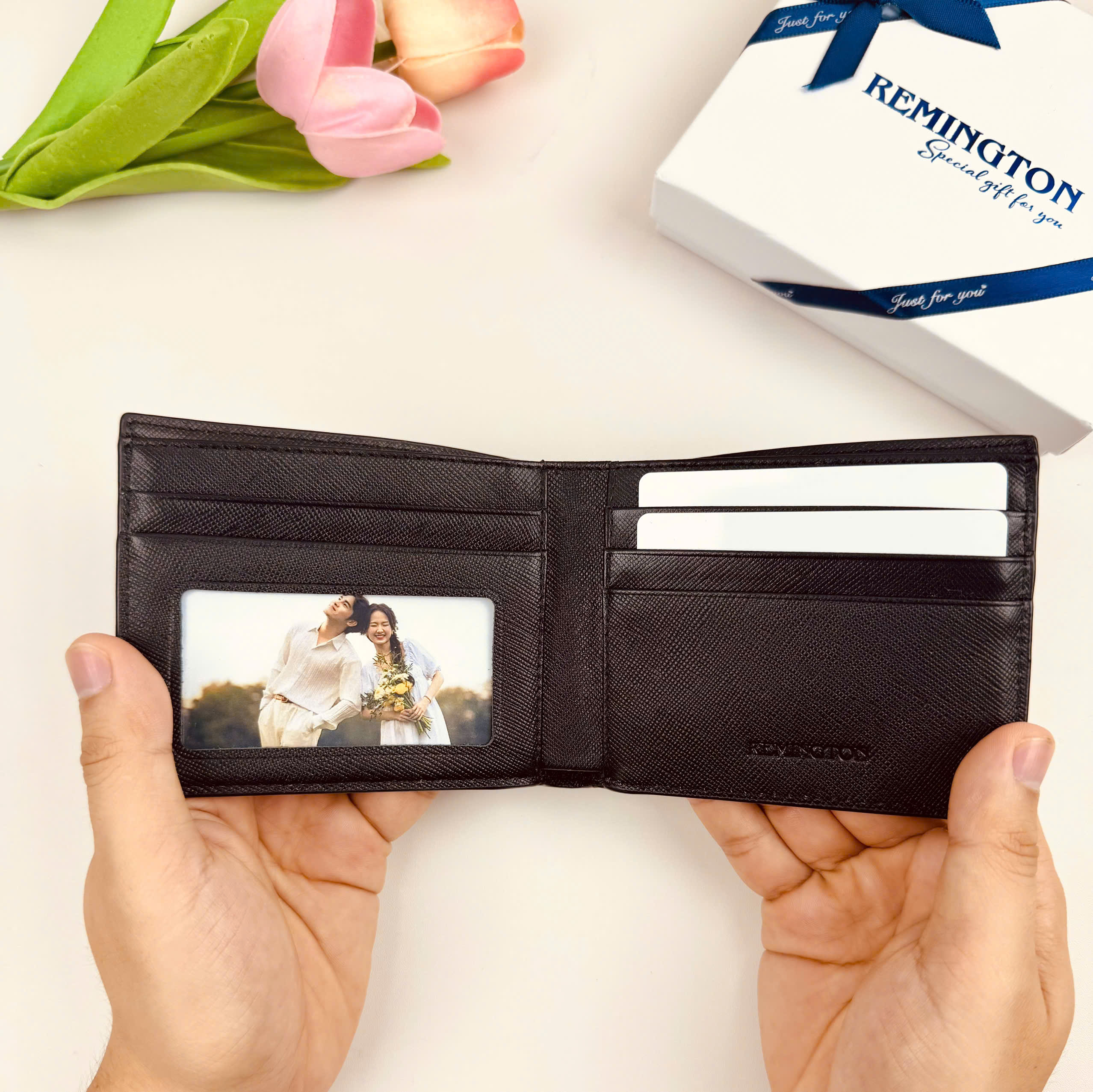 [ Fullbox đã gói quà ] Ví nam khắc tên theo yêu cầu Remington - Cosmos ngang fullbox miễn phí in 3 ảnh và tặng kèm hộp, túi giấy làm quà tặng_thumbnail_7