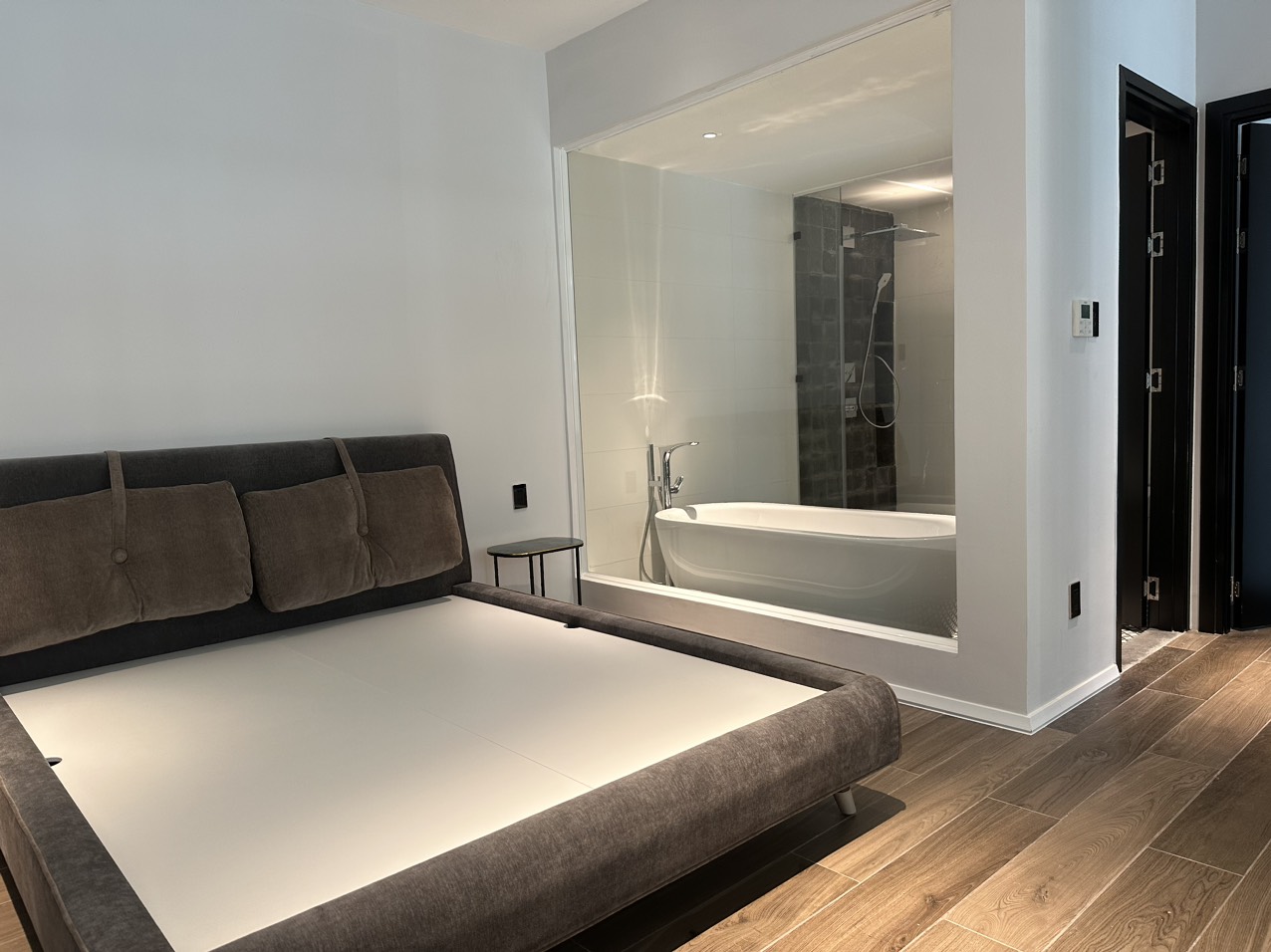 Cho thuê căn 3 phòng ngủ duplex nội thất y hình, giá tốt._thumbnail_4