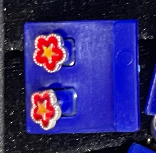 Bông tai bạc cờ đỏ sao vàng BT024