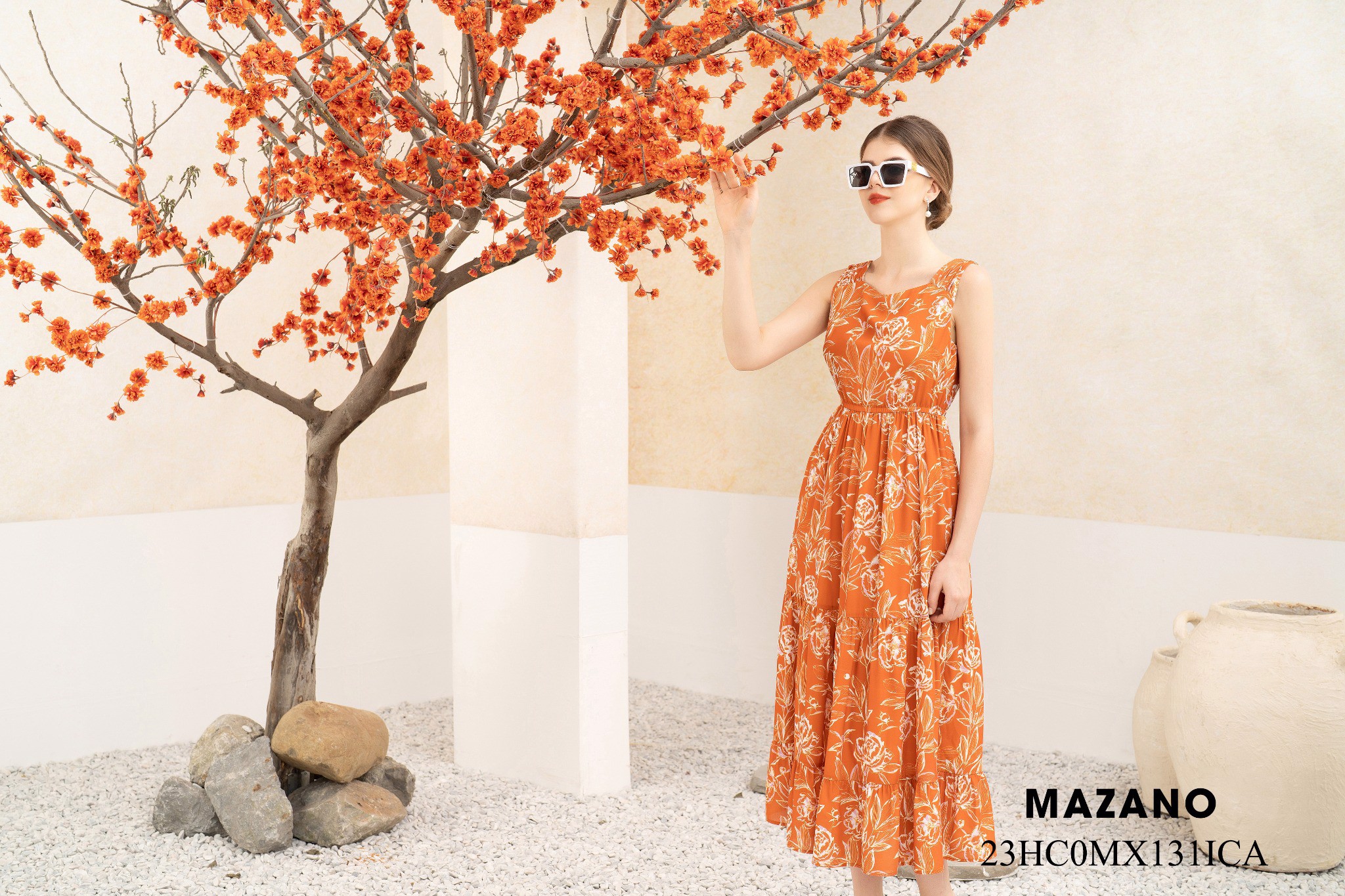 Đầm Maxi vải voan họa tiết hoa mẫu đơn cổ cách điệu không tay dài đến mắt cá chân_thumbnail_4