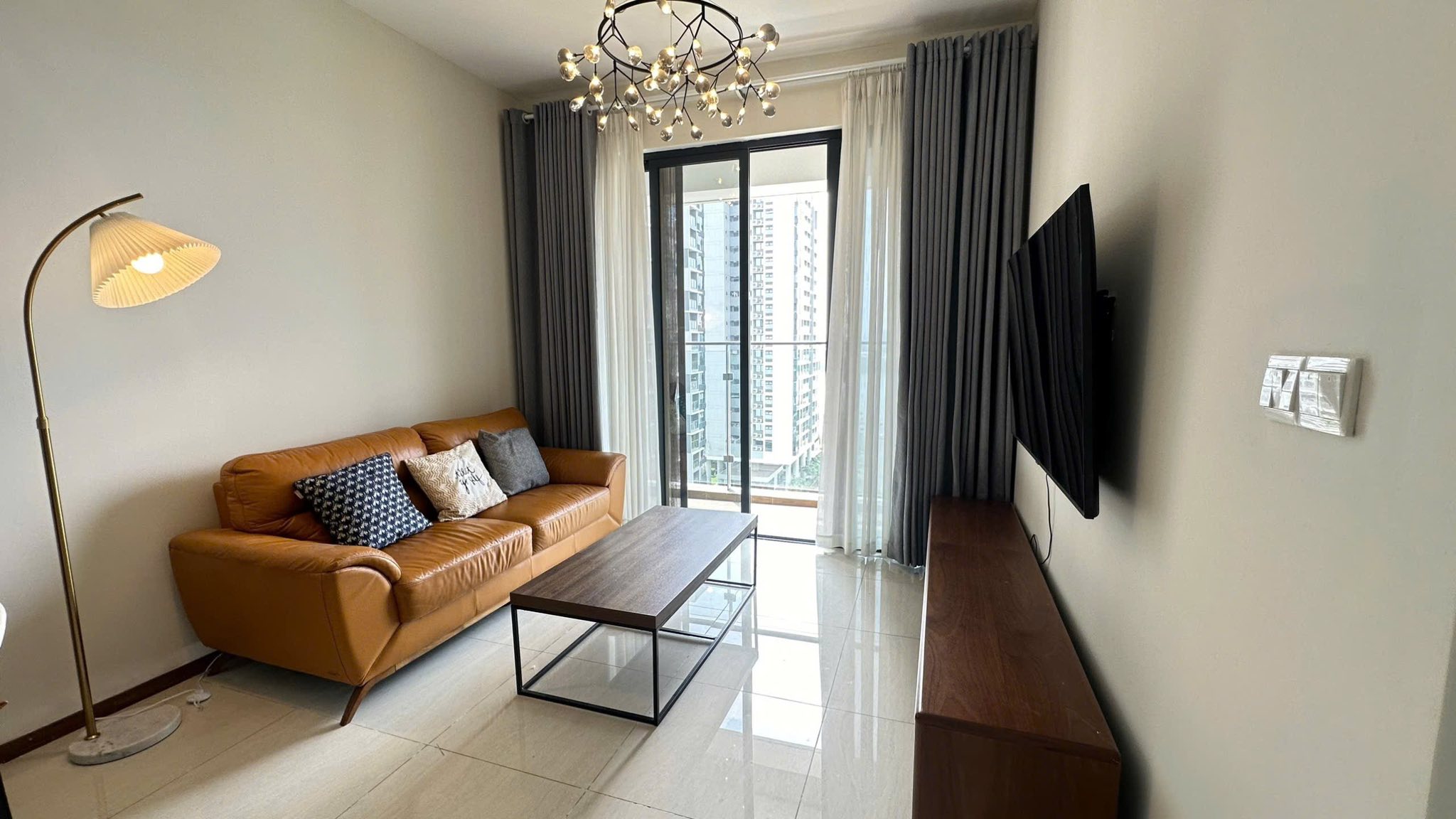 ONE VERANDAH - cần bán căn hộ 2PN, phù hợp cho khách hàng mua đầu tư