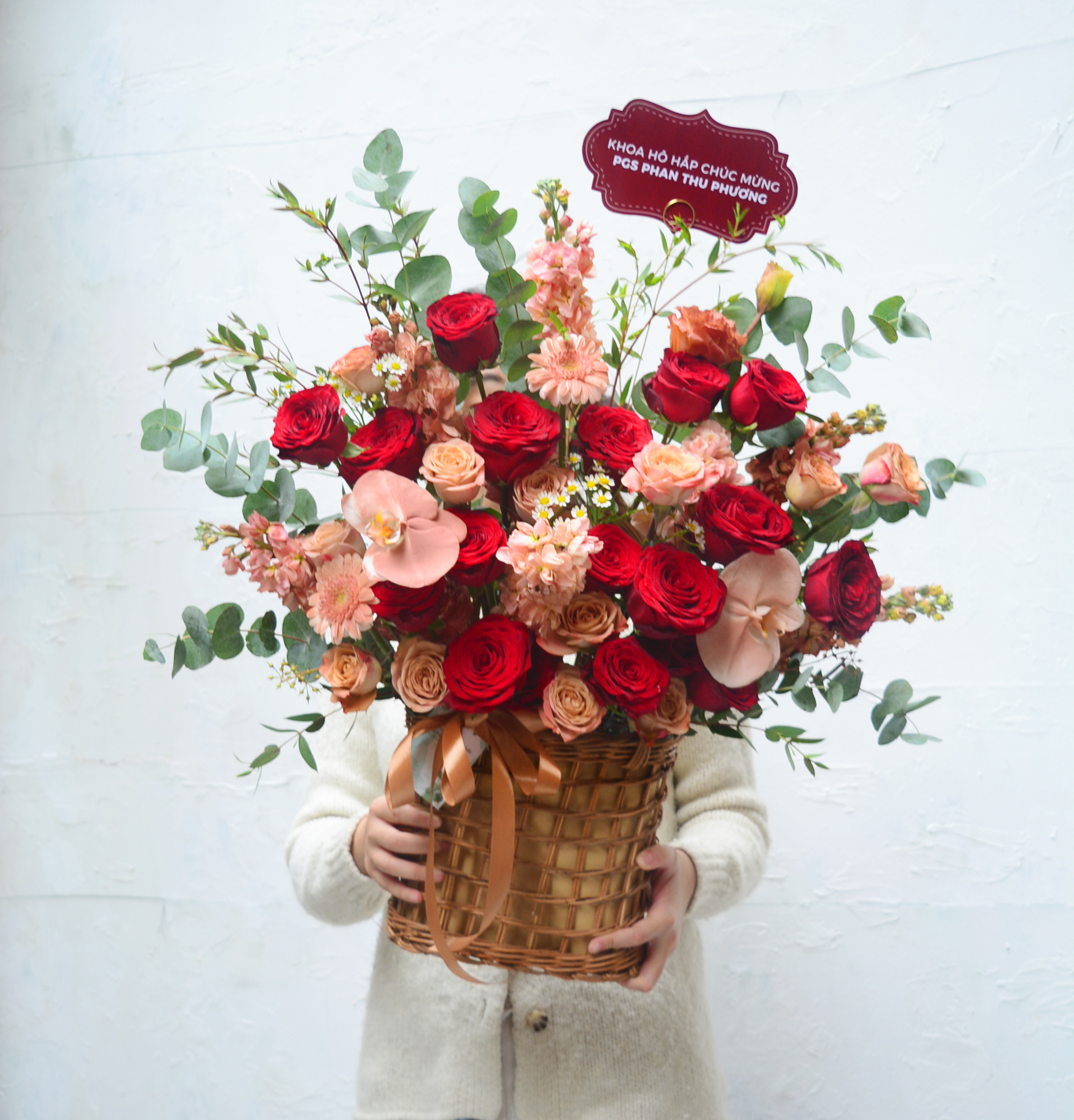Giỏ hoa tone đỏ nâu size L