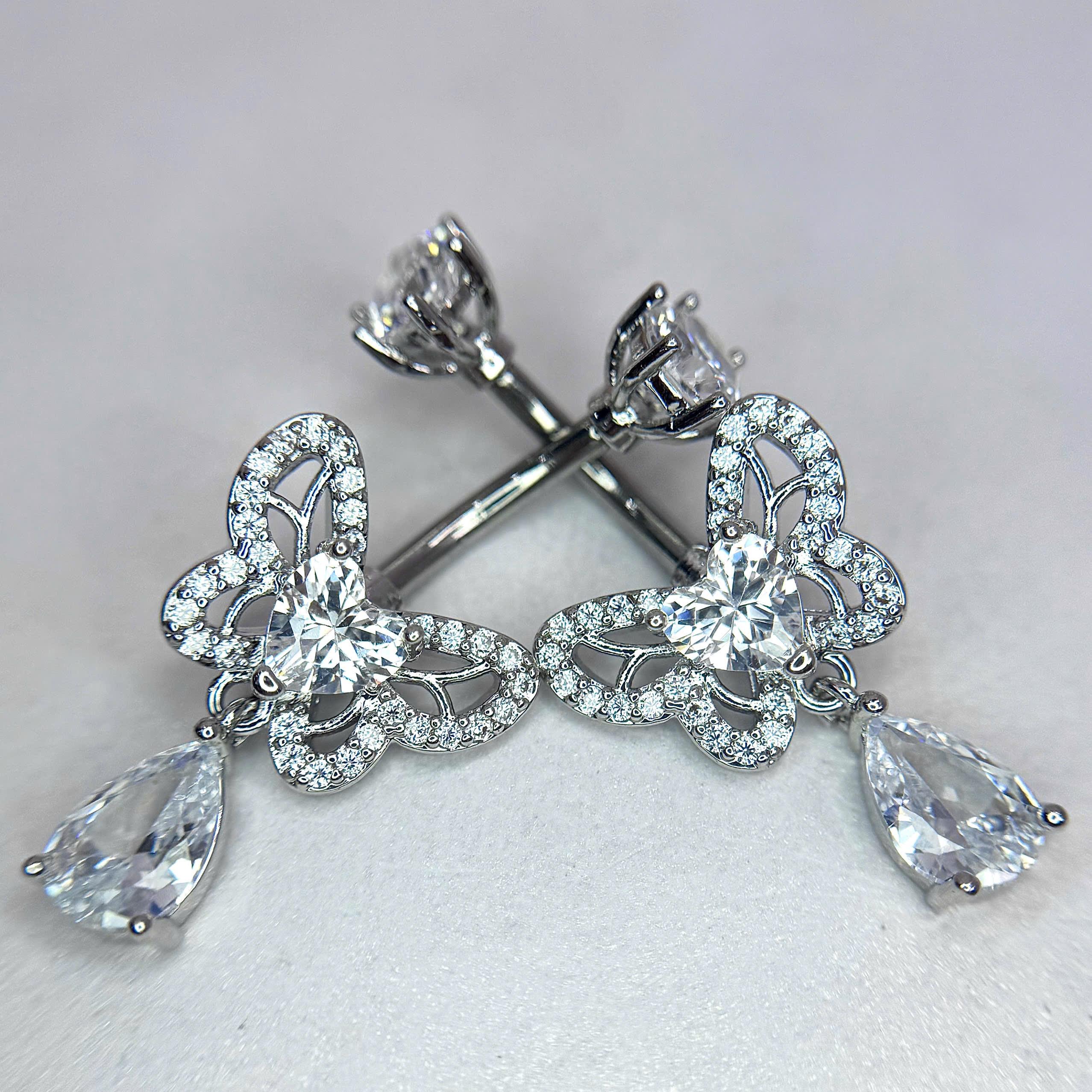 Rốn bướm đá rơi