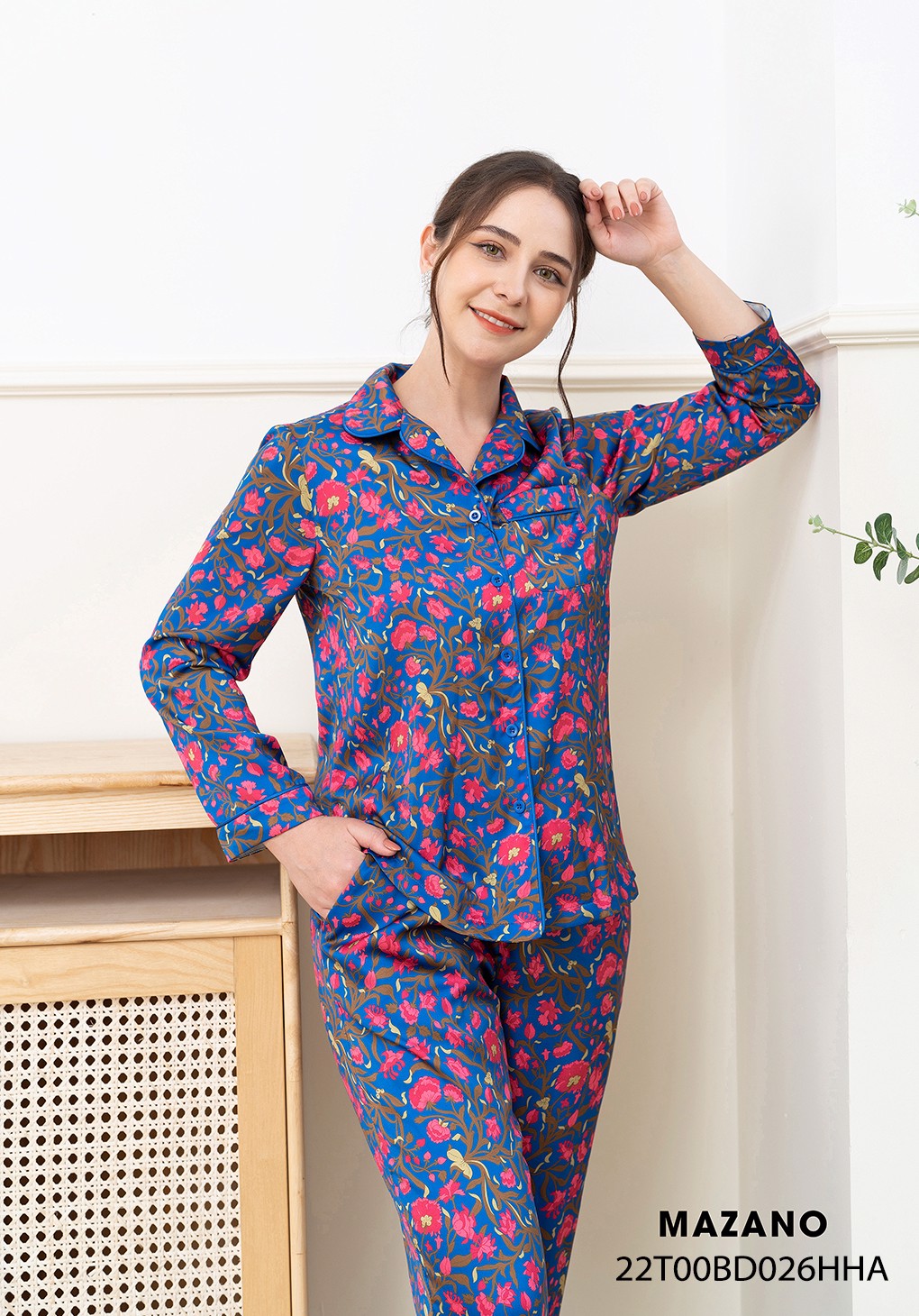 Bộ đồ Pijama dài tay lụa tím hoạ tiết hoa_thumbnail_2
