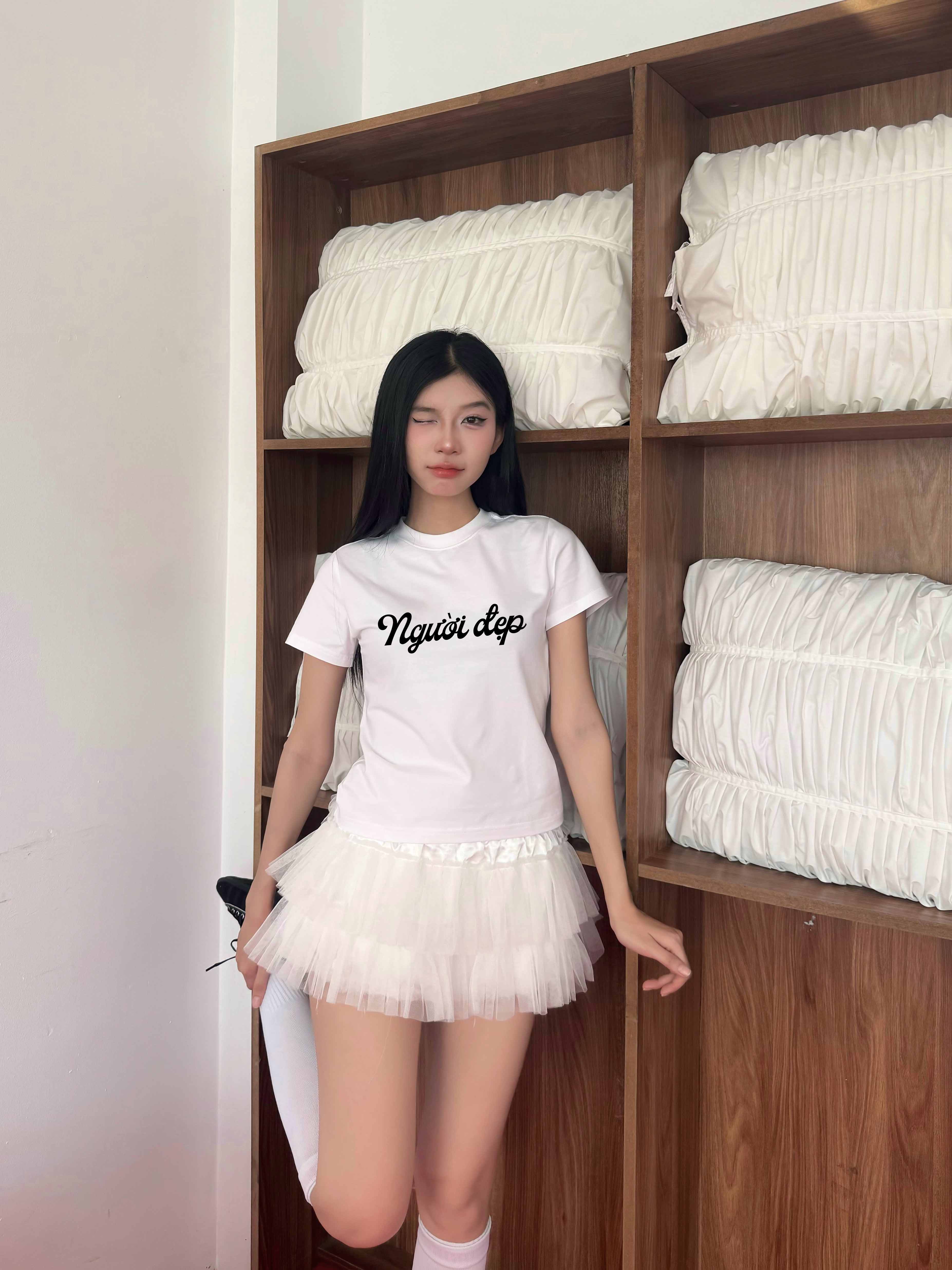Áo baby tee Người đẹp 2030 Miucho cổ tròn vải cotton 4c thoáng mát in basic_thumbnail_5
