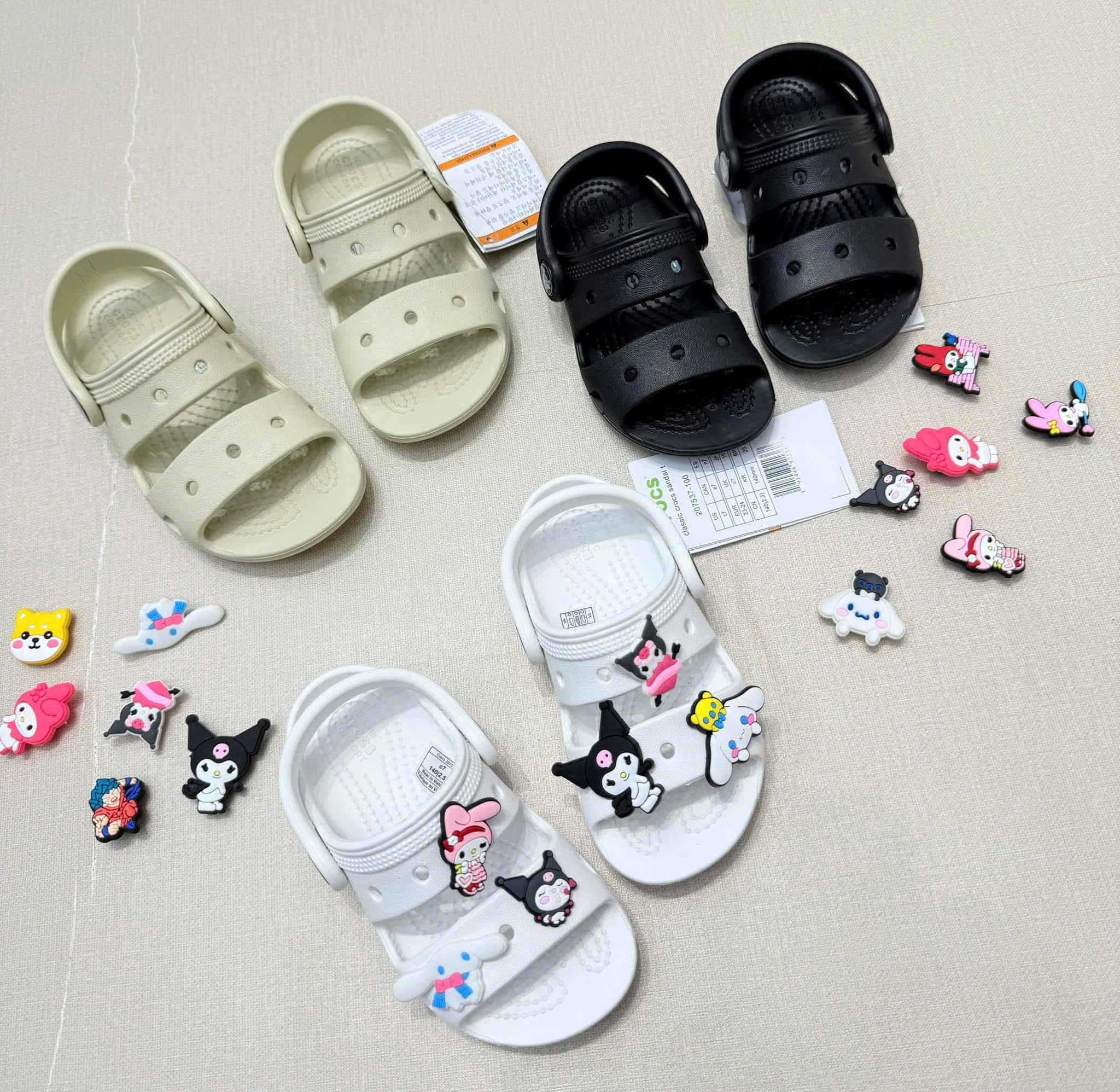 S24 SANDAL CROCS TẶNG KÈM 6 STICKER