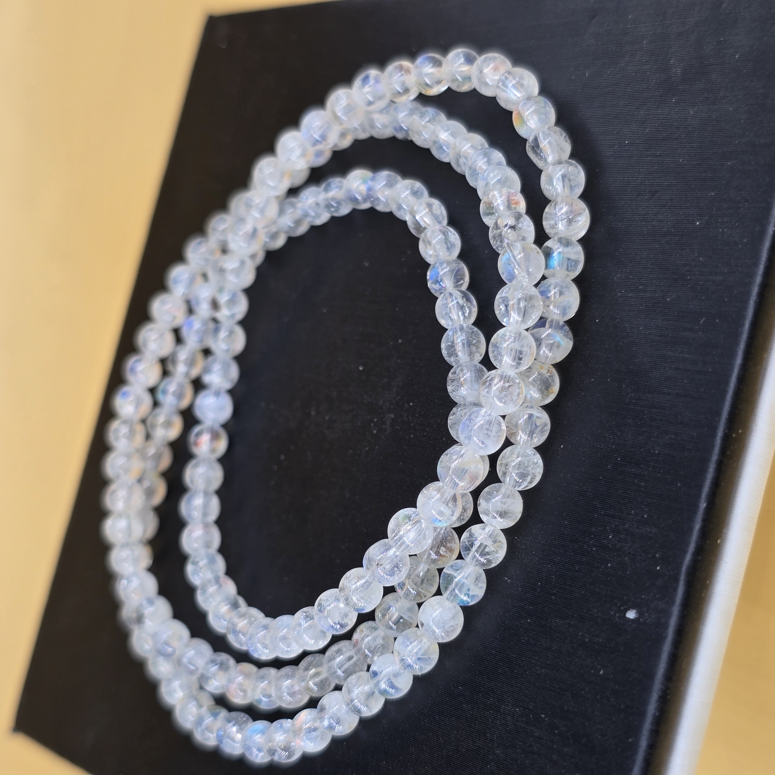 Vòng Chuỗi Quấn 3 Đá Mặt Trăng Rainbow Moonstone Ánh Cầu Vồng / Labradorite Trắng