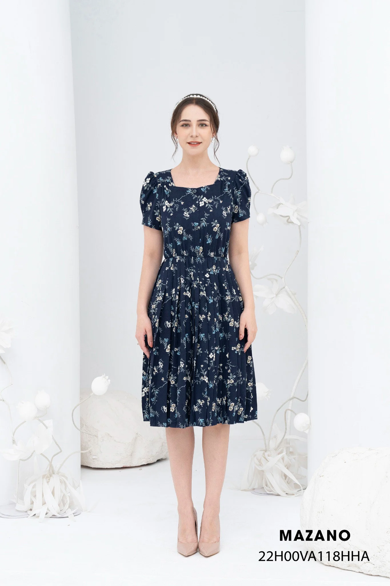 Đầm xanh thẫm bùng eo chân xếp li 23HB0VA099HDE