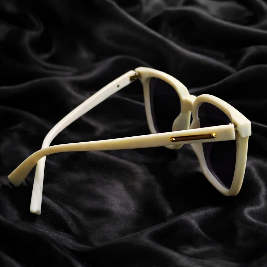 Kính mắt Gentle Monster gọng mỏng màu kem_thumbnail_2