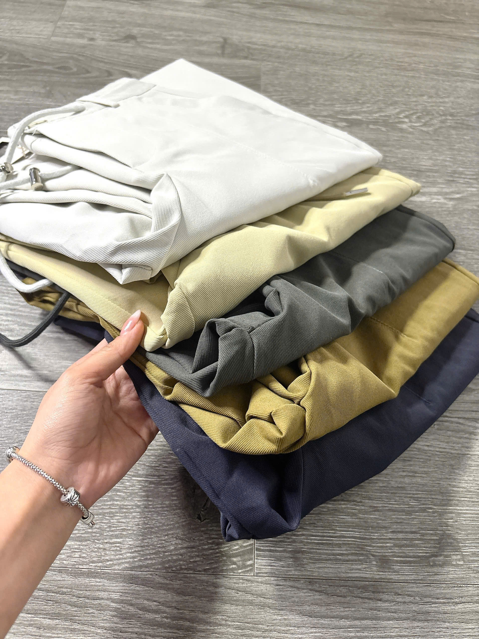 H45 QUẦN ỐNG CONG 5 MÀU_thumbnail_2