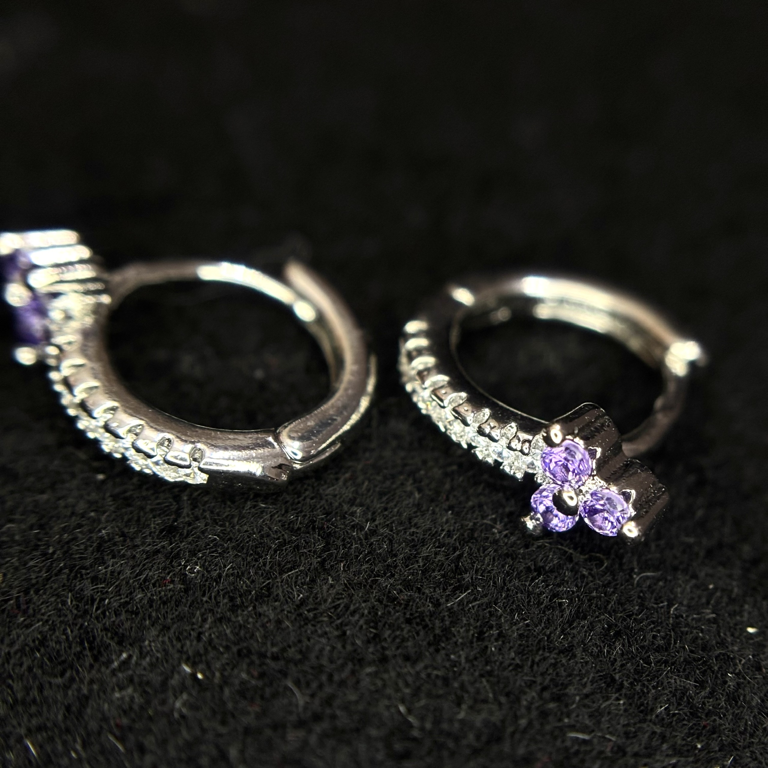 Khuyên vòng kiểu 3 đá tím size 8_thumbnail_2