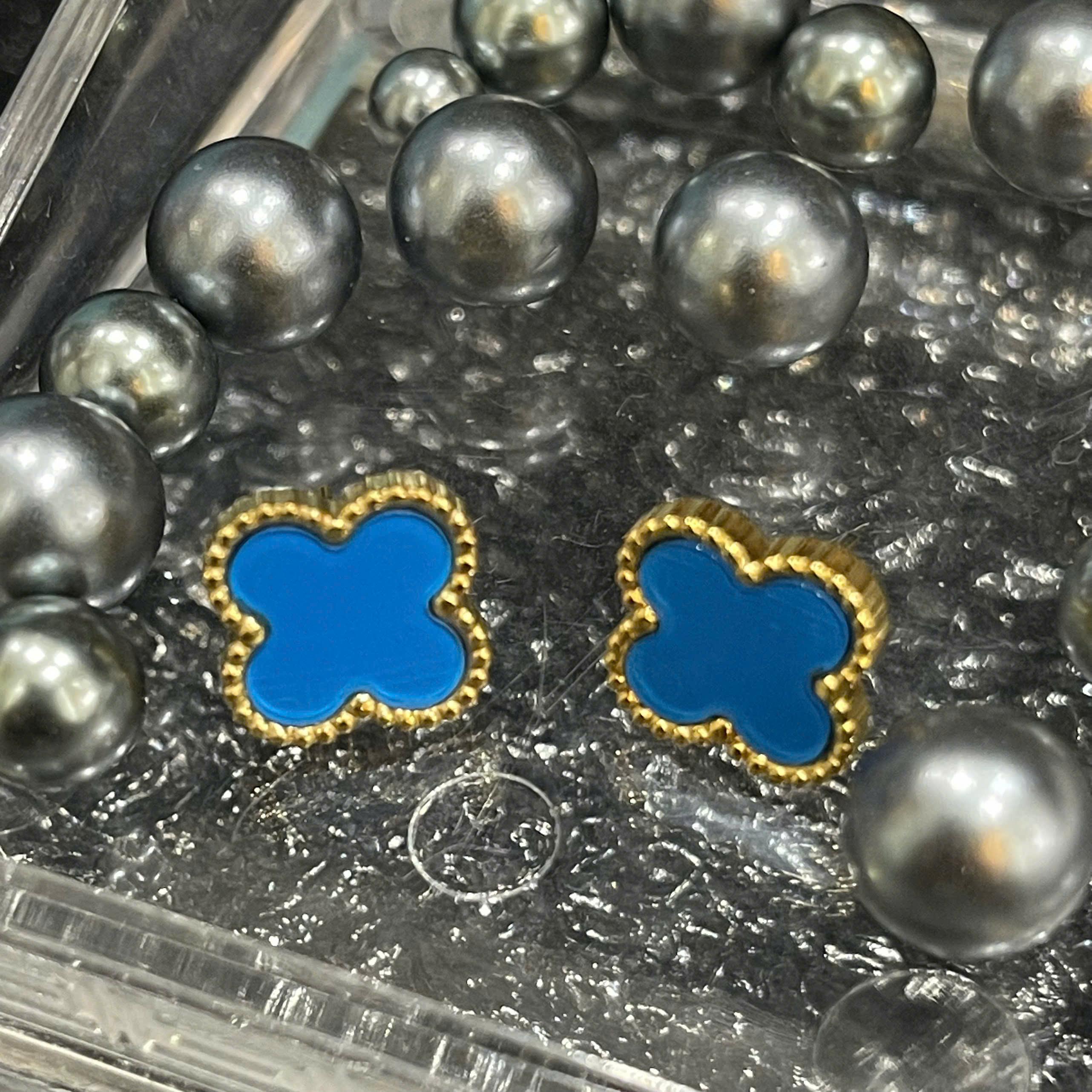 khuyên kiểu cặp cỏ bốn lá màu xanh biển mùa hè viền bi vàng_thumbnail_2