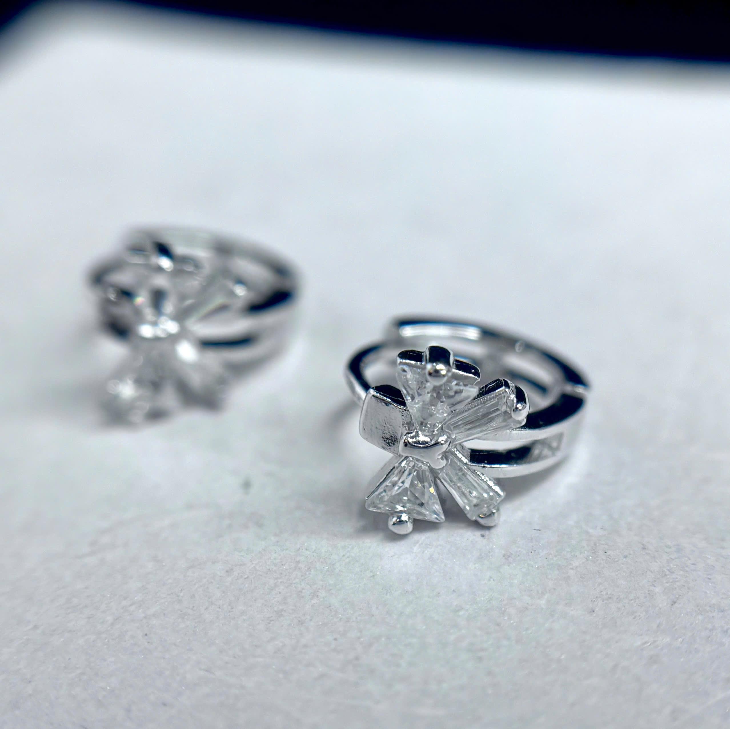 khuyên vòng bạc si kim nơ trắng kim cương size 8_thumbnail_1