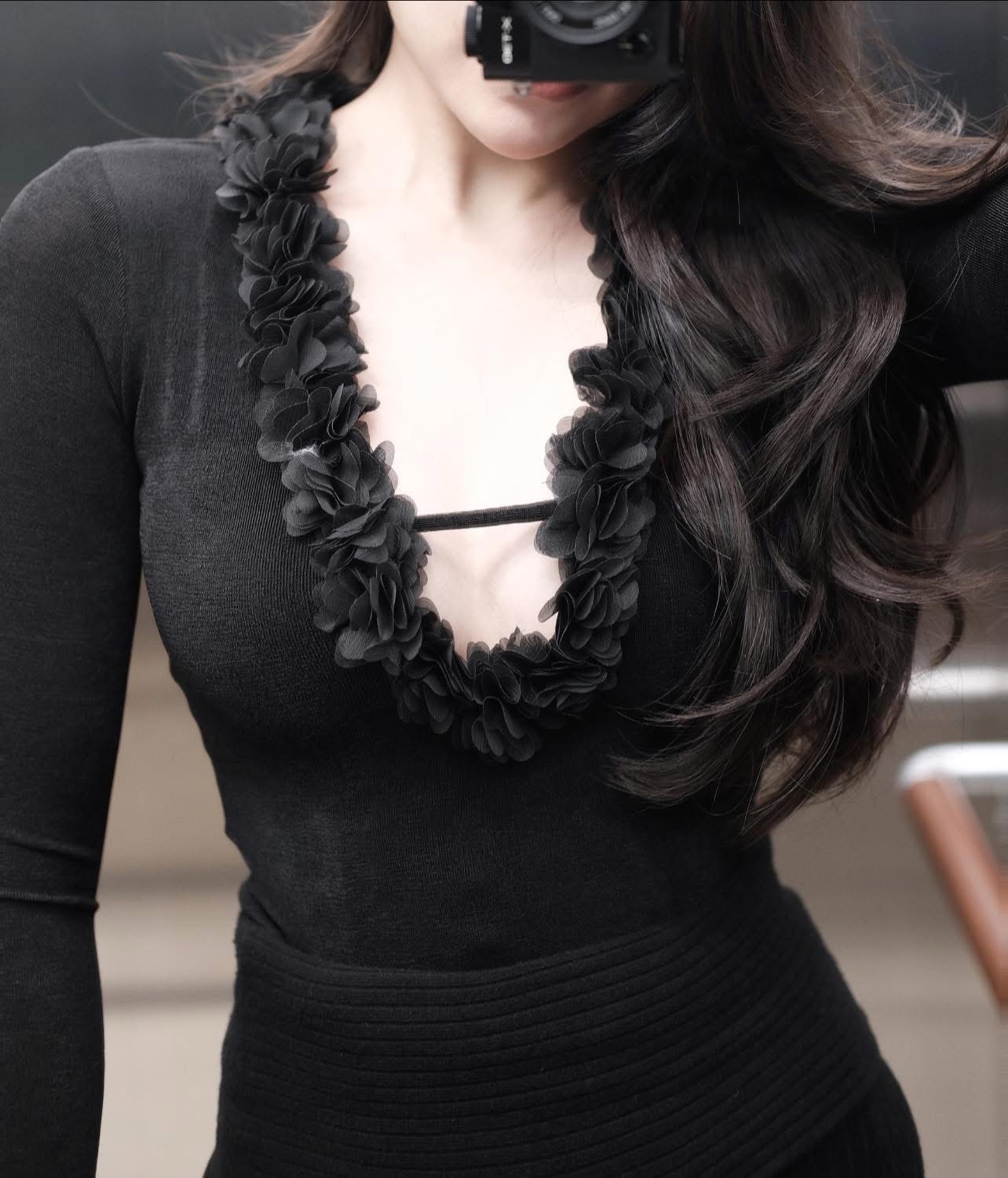 Áo viền cổ hoa_thumbnail_11