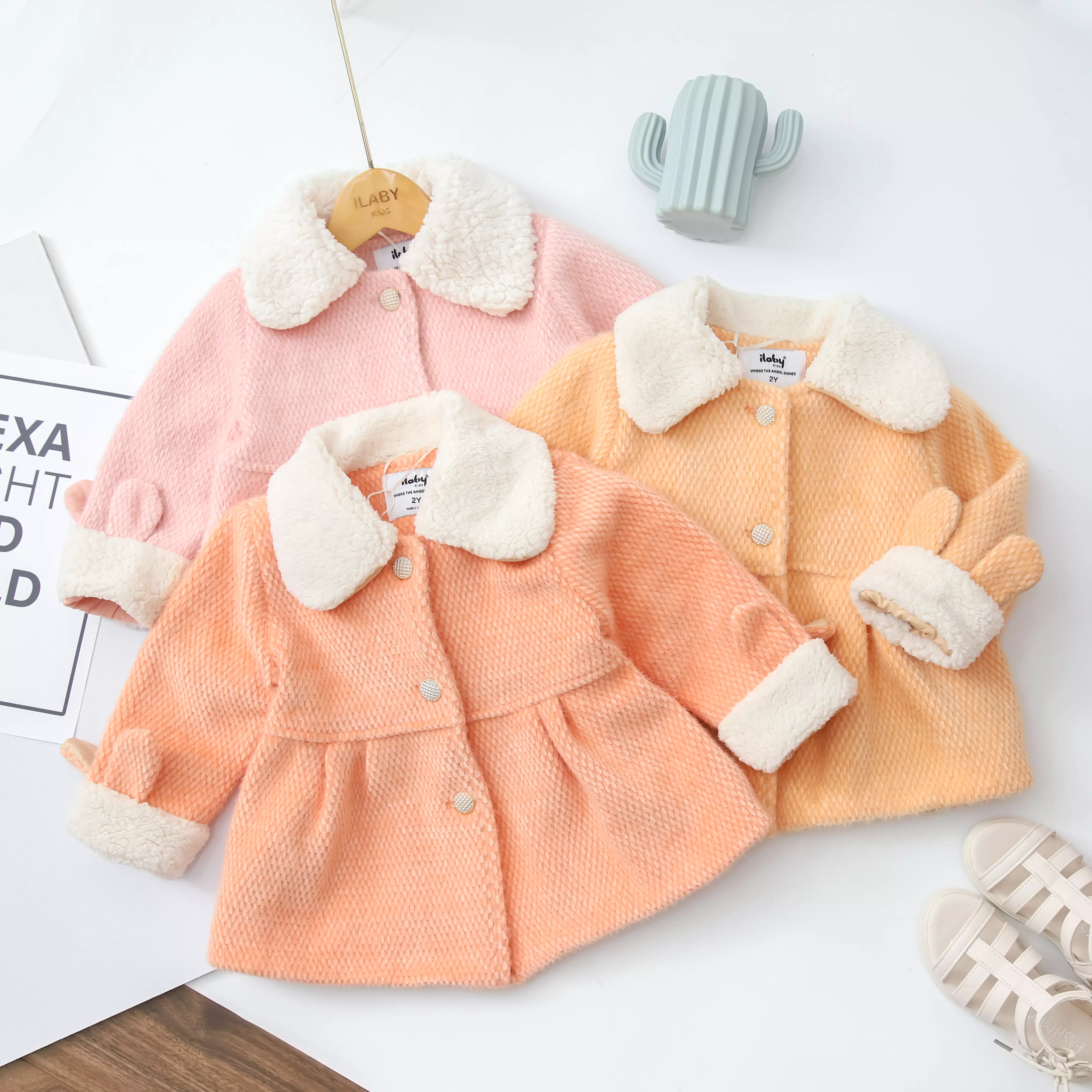 Áo khoác dạ phối tay thỏ_thumbnail_1