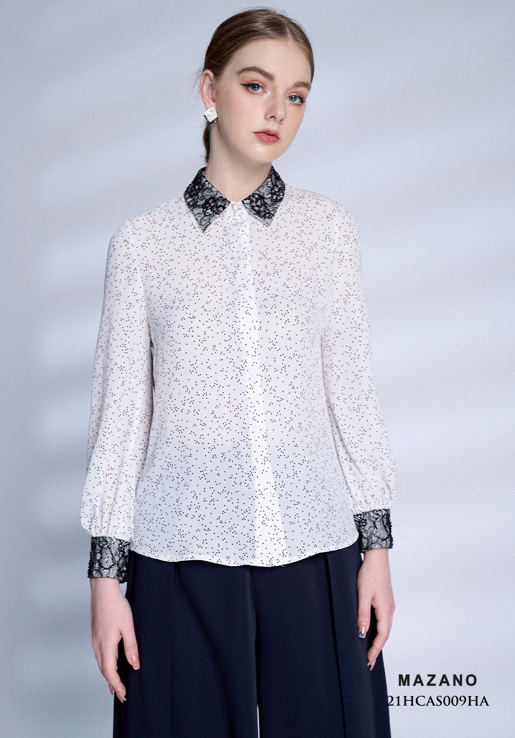 Áo sơ mi trắng chấm bi cổ ren_thumbnail_0