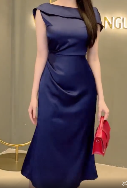 Đầm Lụa Đuôi Cá Trùm Vai Lệch_thumbnail_17