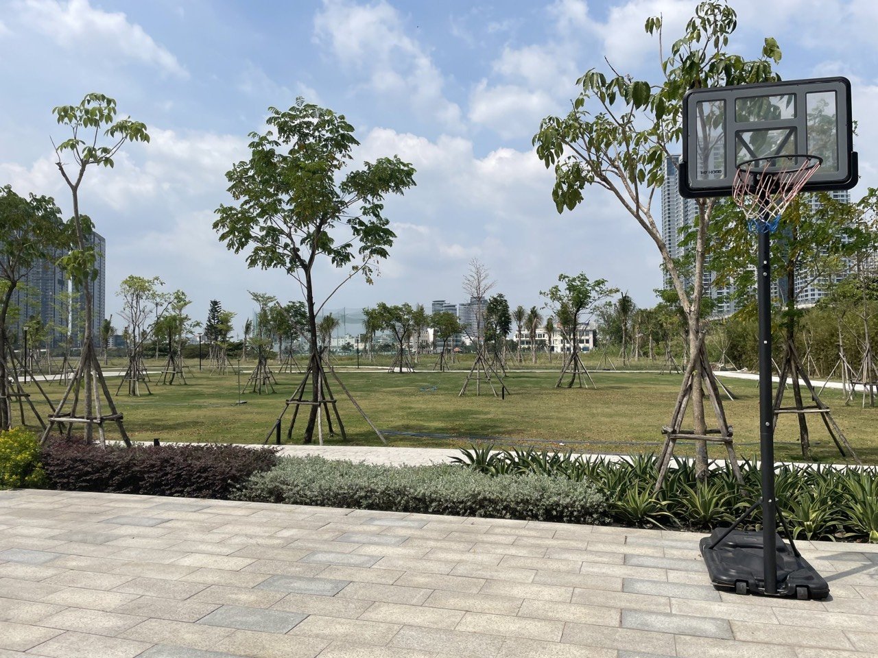 Gía siêu tốt cho căn 2 phòng ngủ 94m2 full nội thất tại The River_thumbnail_4